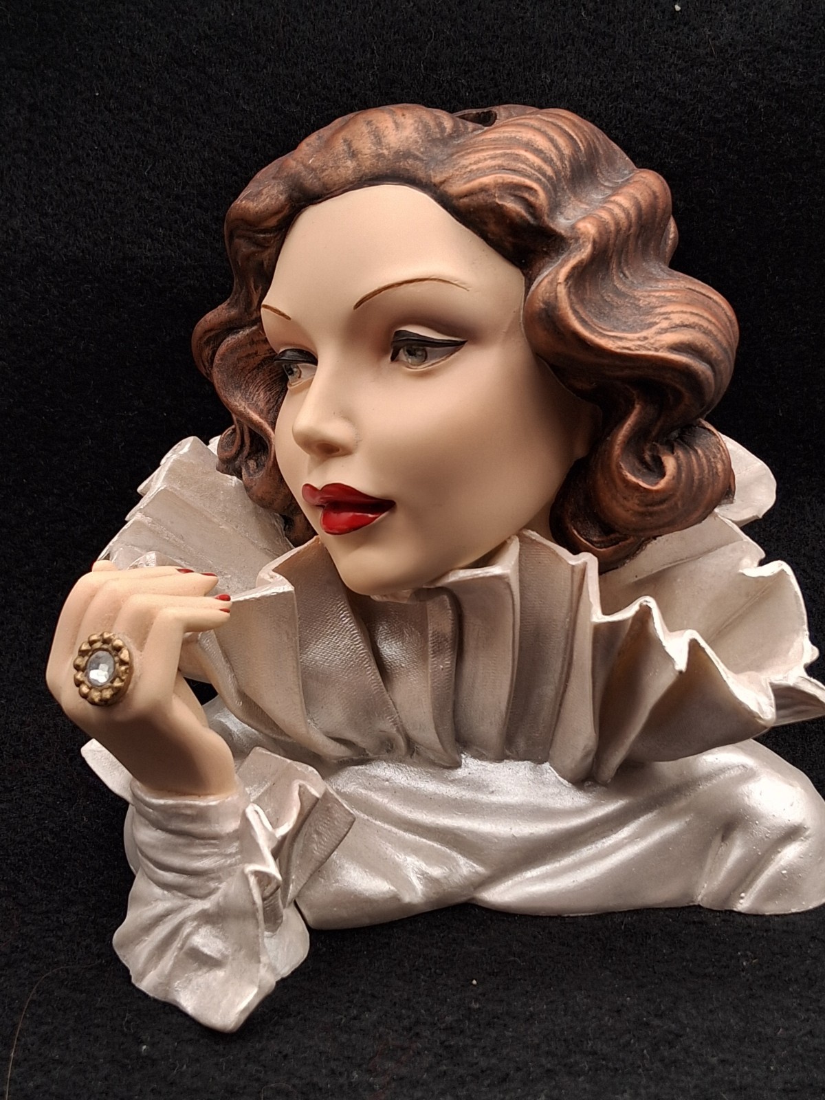 Cameo Girls Judith 1932 Satin Doll Lady Head Vase LV-028 2001 United Design
