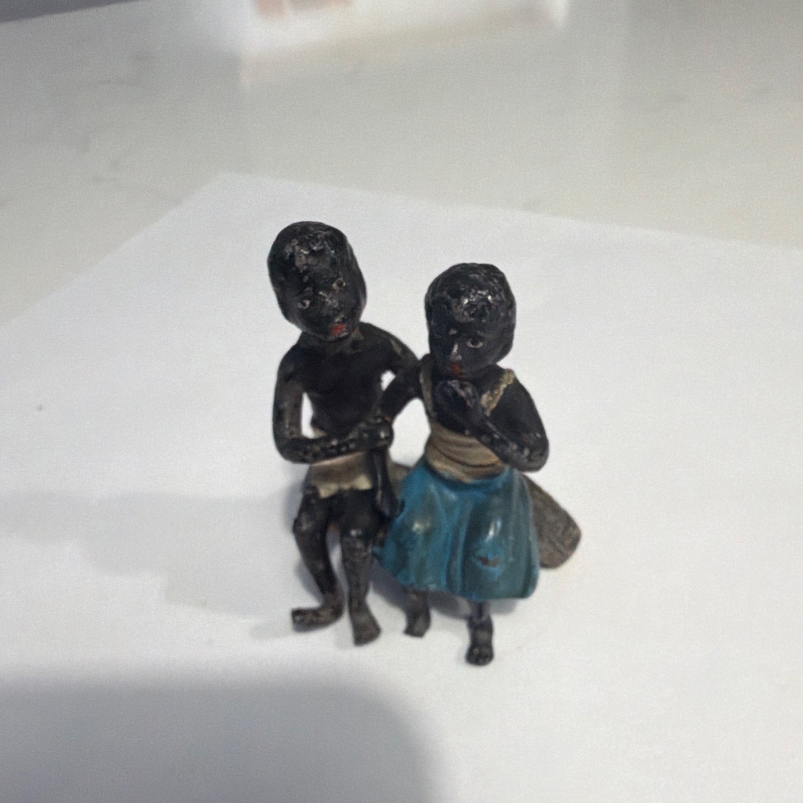 1920s antique Austrian cold-painted miniature figurine Boy & Girl on Tree Stump