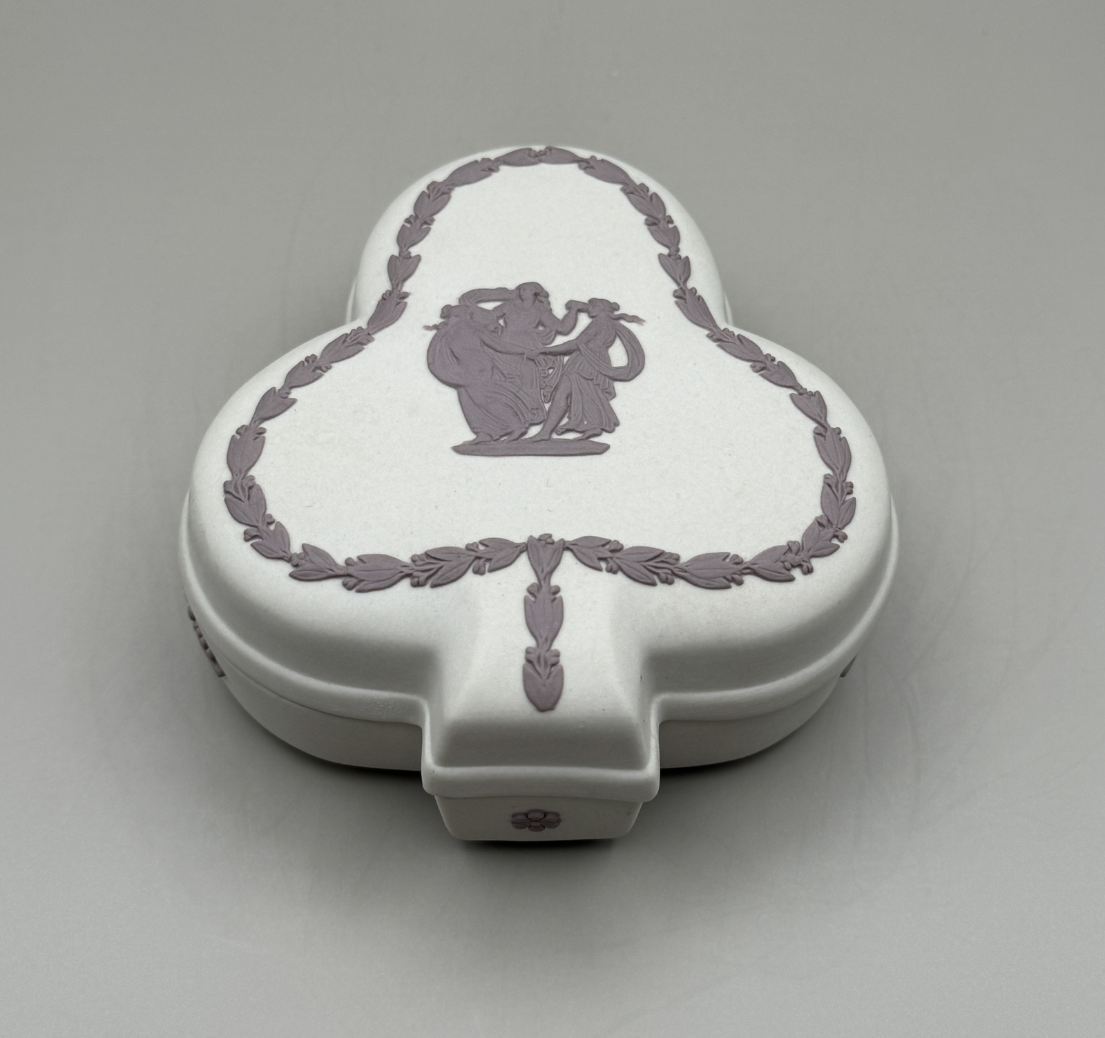 Rare Vintage Wedgwood Club-Shaped Trinket Box Collector's Society Edition
