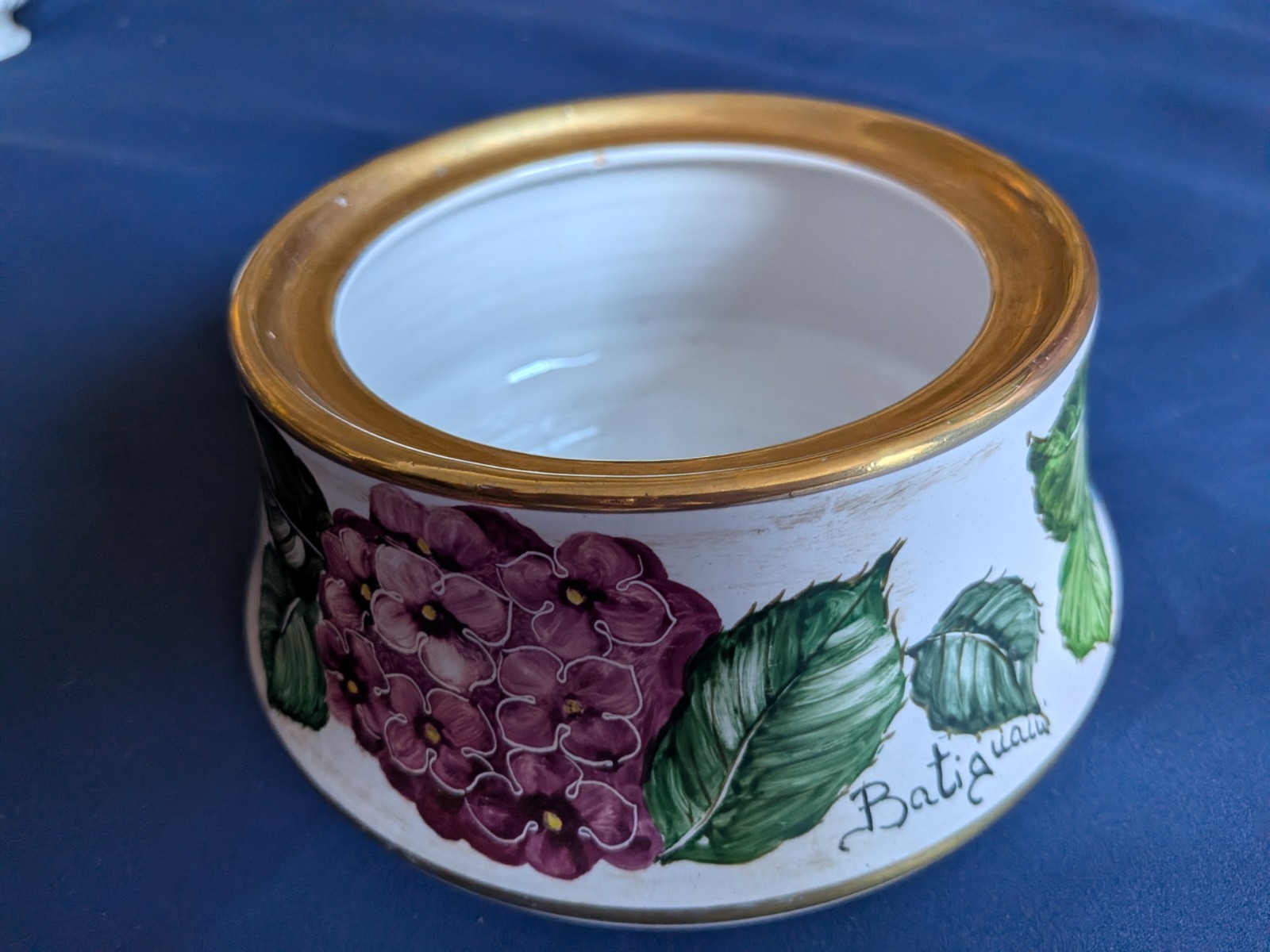 Vintage Batignani Italy Fine Ceramic Bowl Hand Painted Hydrangea Pure Gold Gilt Vintage Batignani Italy Fine Ceramic Bowl Hand Painted Hydrangea Pure Gold Gilt