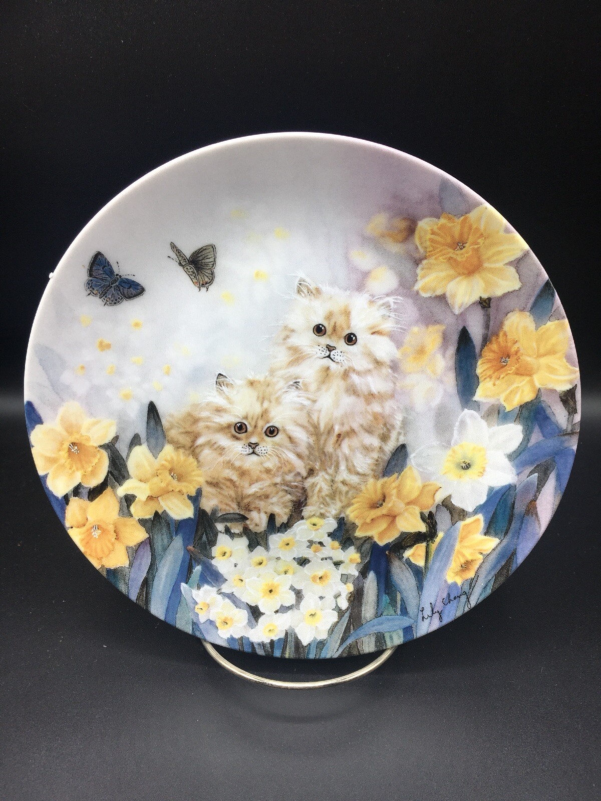 Petal Pals - Dancing Daffodils, W. L. George 8 1/4 Inch Collector Plate ~
