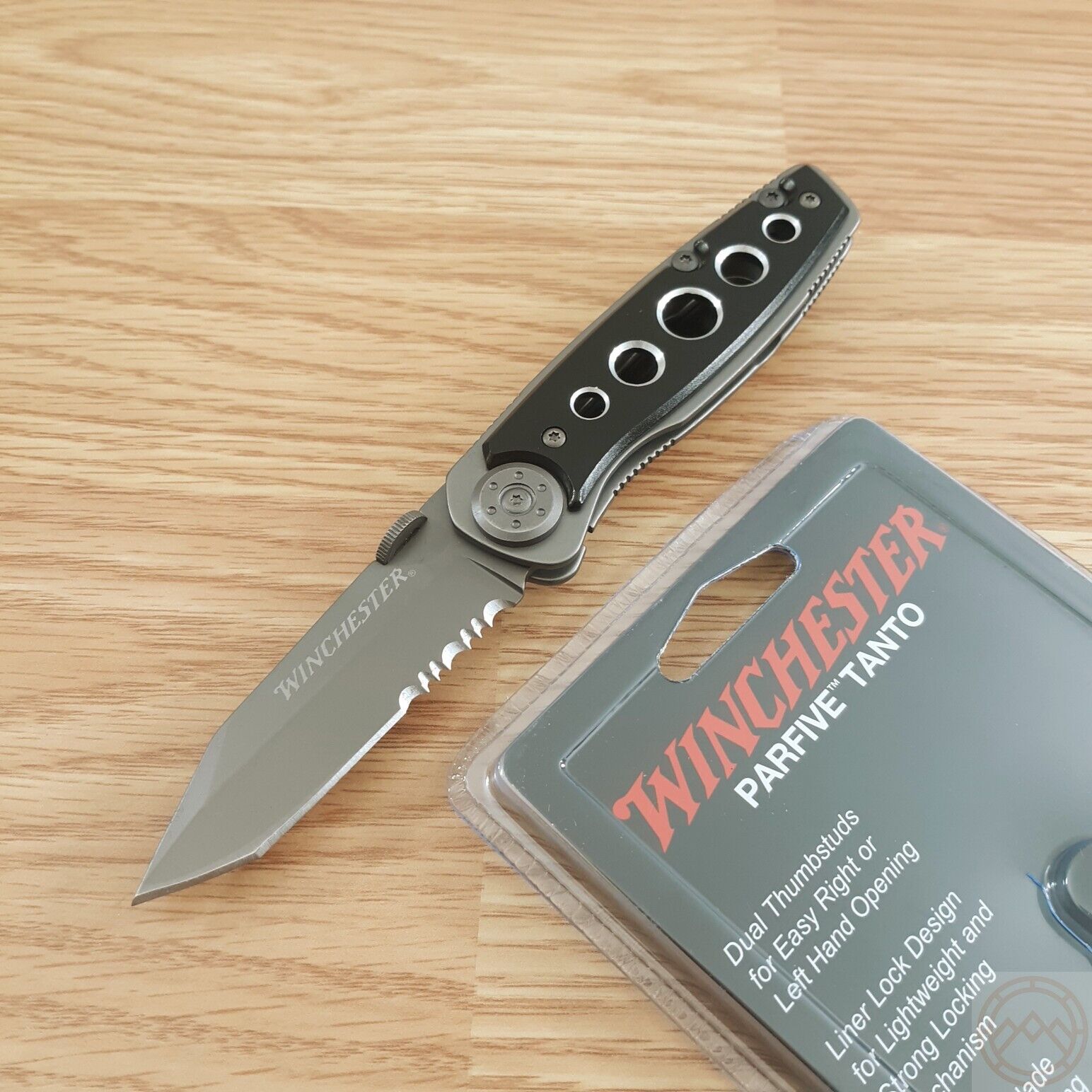 Winchester Parfive Folding Knife Stainless Steel Blade Titanium/Composition