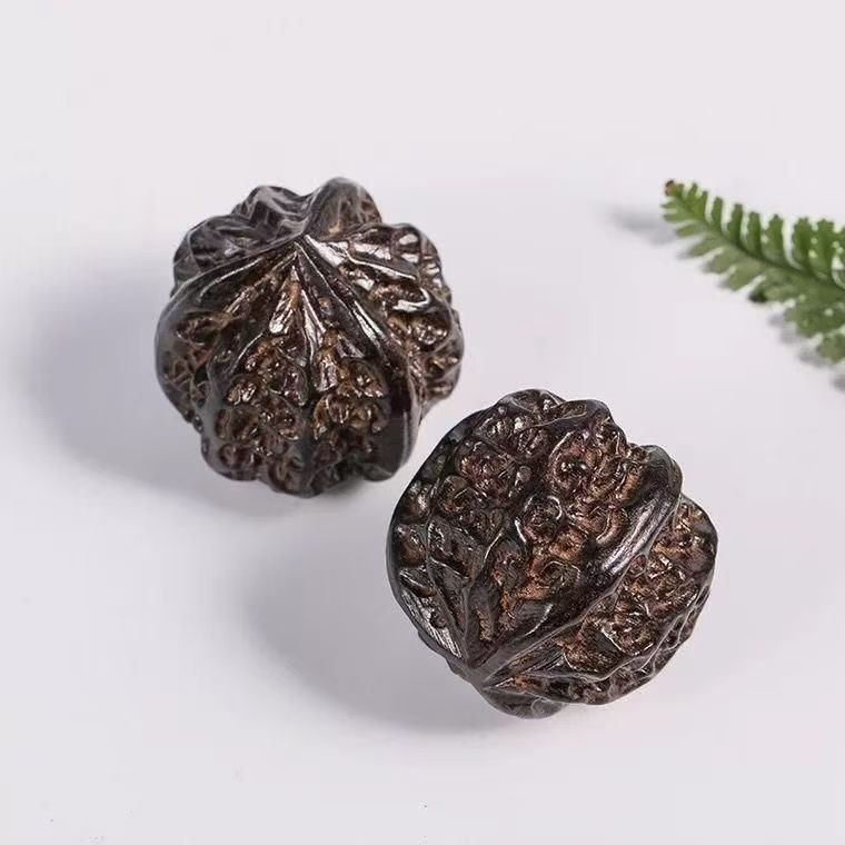 2pcs Chinese Wooden Walnut Hand Balls Feng Shui Meditation Pair  40mm