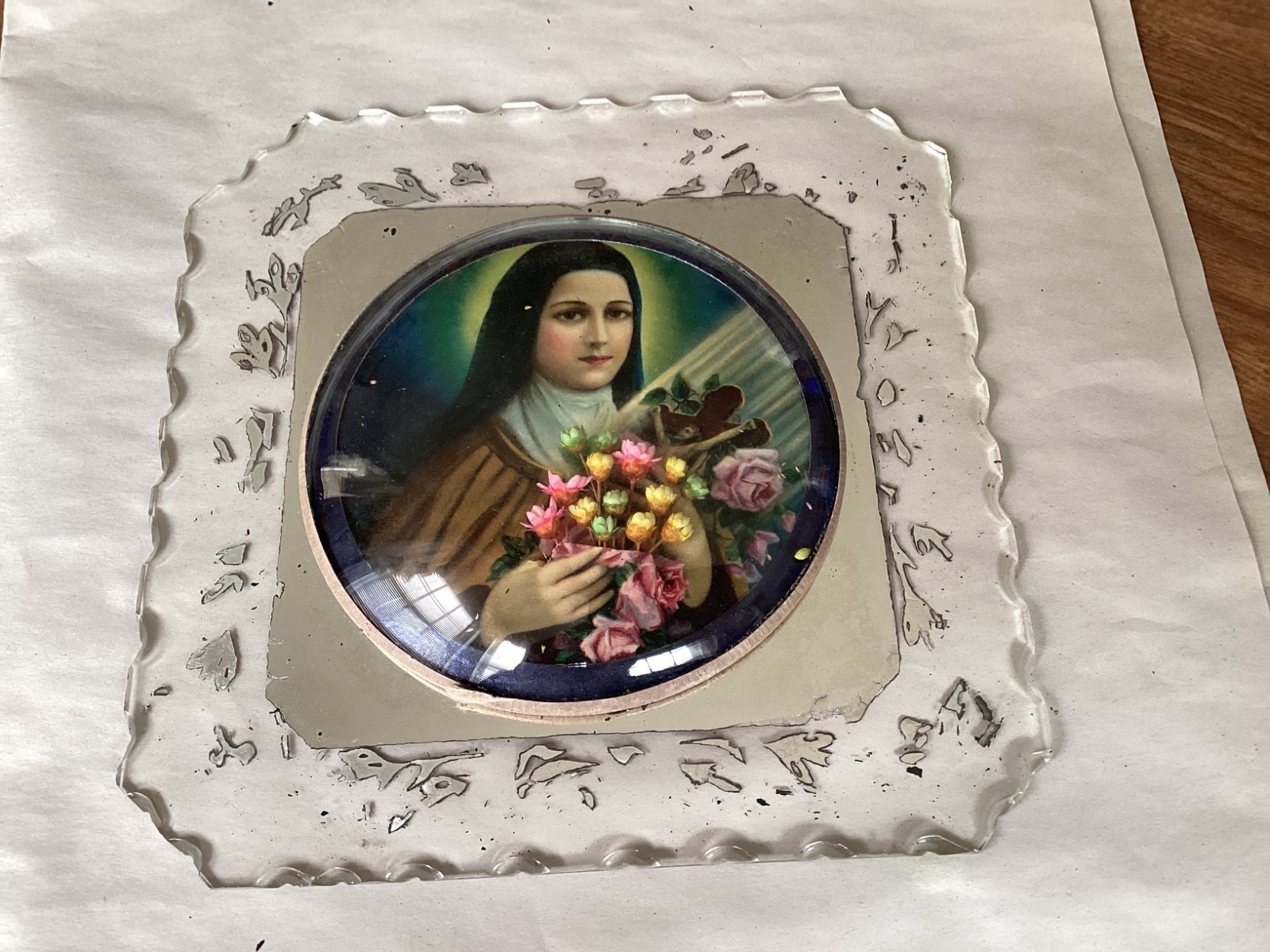 Vintage and Rare St. Theresa of Lisieux Convex Glass 3D Beautiful Portrait