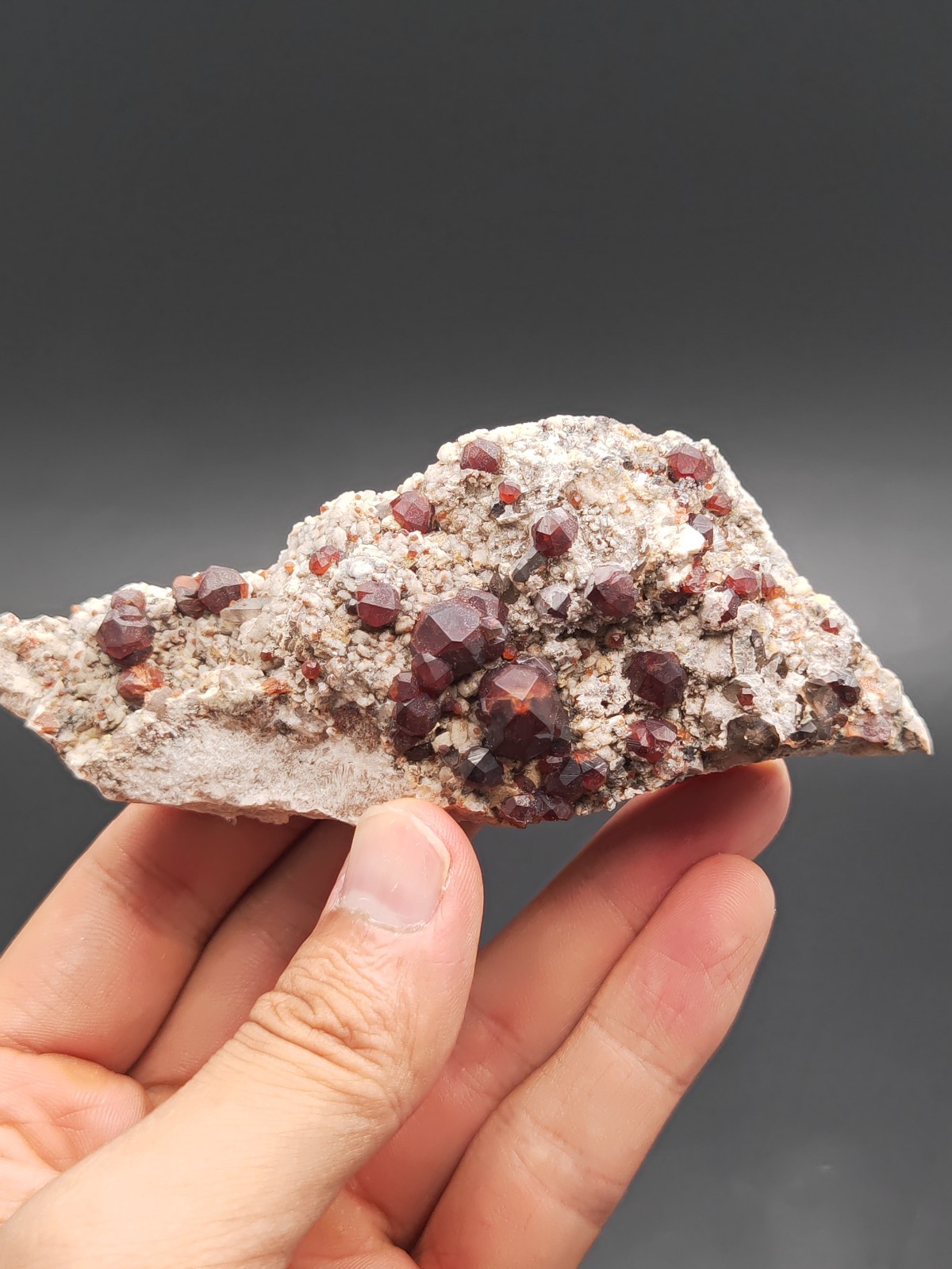 156g Rare Big Spesartine Garnet From Yunxiao Fujian Province China 156g Rare Big Spesartine Garnet From Yunxiao Fujian Province China