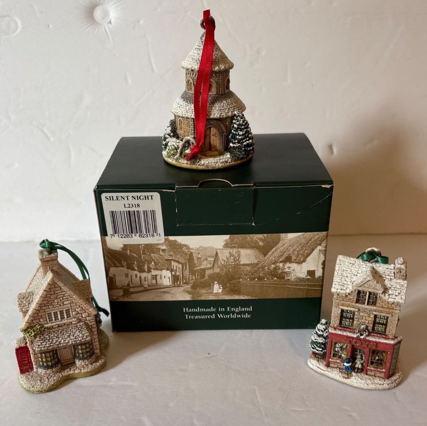 Lilliput Lane Christmas Cottages Ornaments Lot of 3   Silent Night Ivy House ++