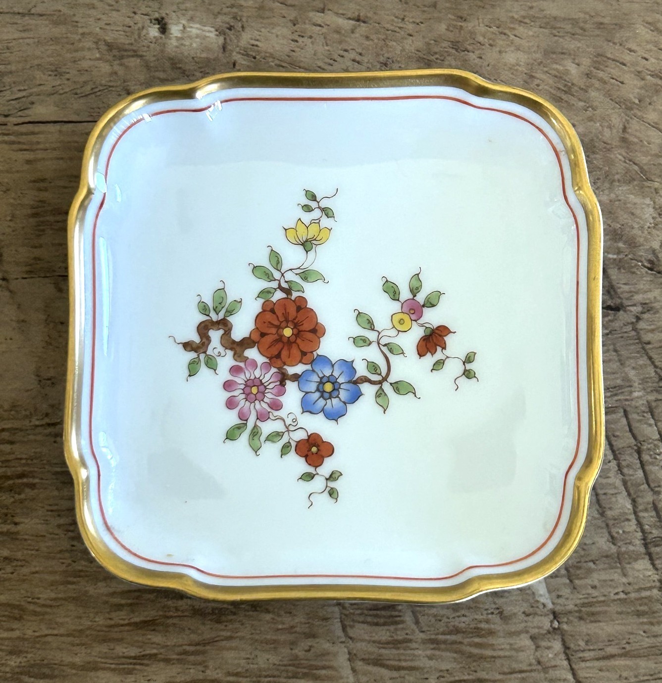 Vintage Augarten 5849 Bunte Chinoiserie Ashtray/Trinket Dish Wein Porcelain 3¾\