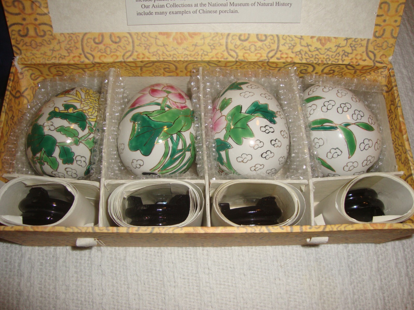 Smithsonian Institution Chinese Porcelain Eggs
