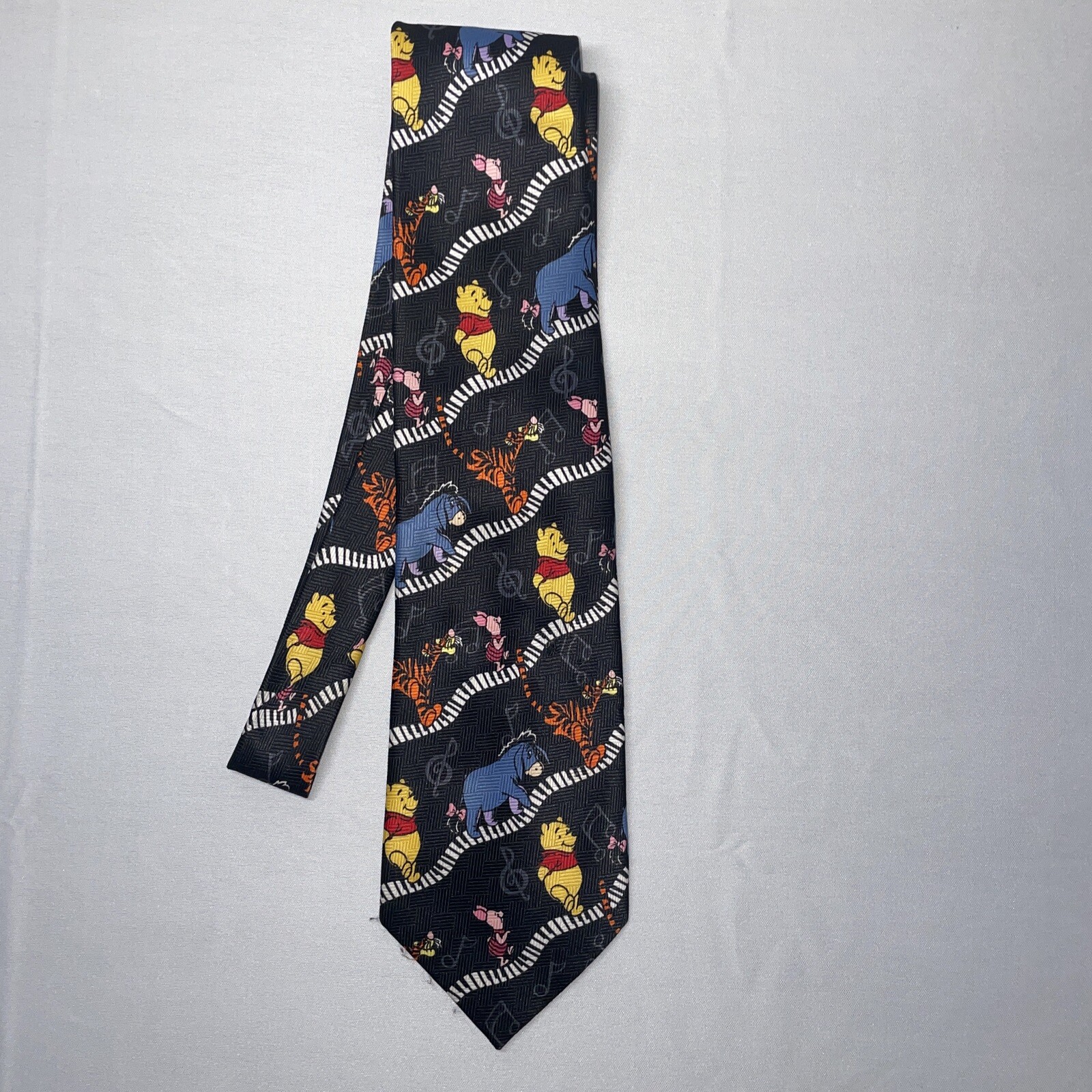 Disney/Exquisite Apparel Winnie The Pooh/Music Designed Necktie Very Rare