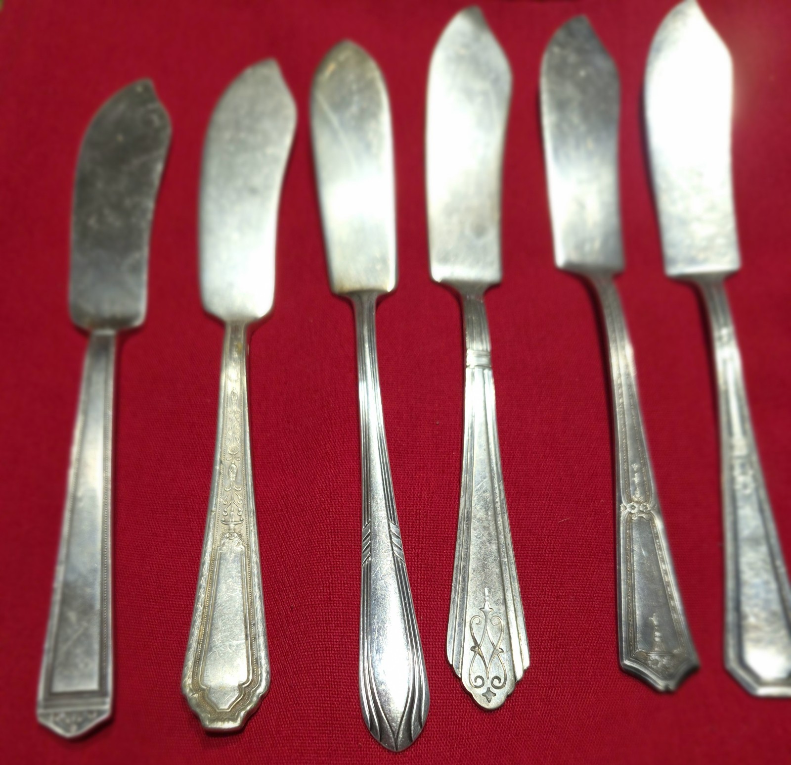 Set of 6 Vtg Silverplate Flatware butter Knives mixed patterns  WM Roger F18