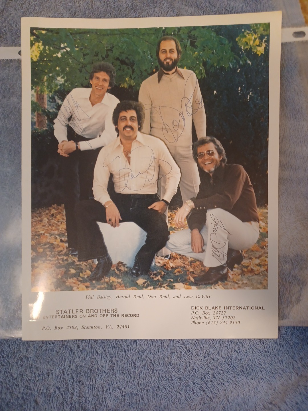 Statler Brothers Autographed Photo 8 X 10 Hand Signed By All 4 Statler Brothers Autographed Photo 8 X 10 Hand Signed By All 4