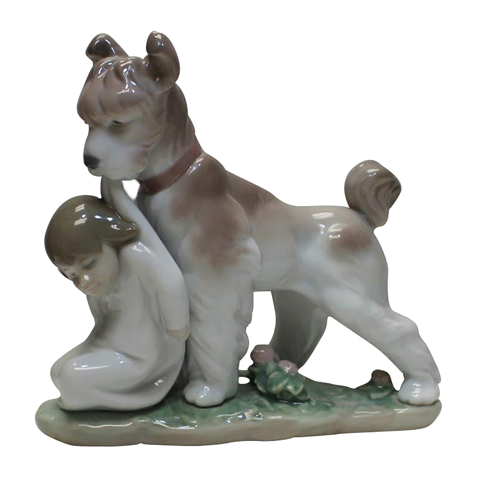 Lladro Figurine: 6556 Safe and Sound, NIB