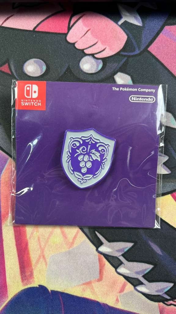 Pokemon Violet Preorder Pin Brand New - European Exclusive - Pokemon Violet Preorder Pin Brand New - European Exclusive -