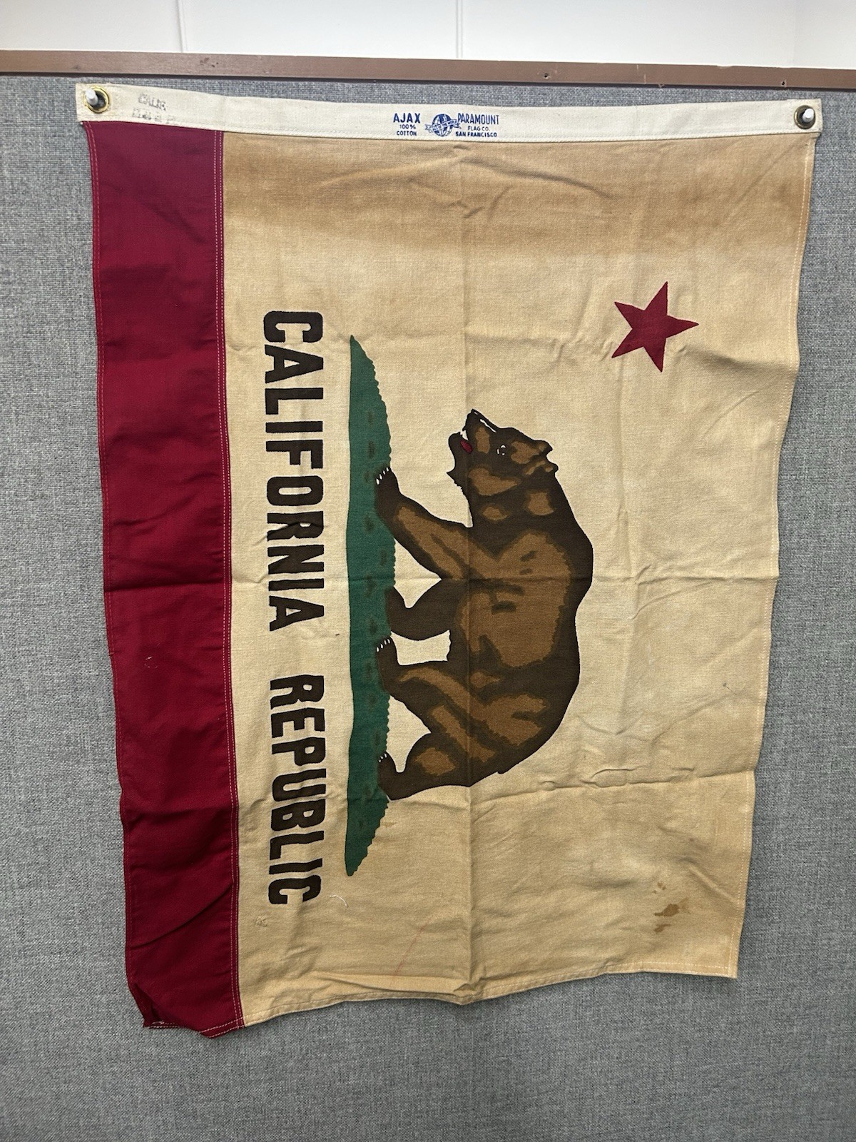 Vintage Rare California Republic Flag Cotton Ajax Paramount Co Bear Flag 33”x25”