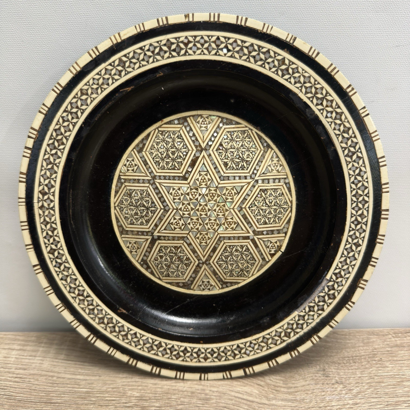 Vintage Inlaid Mother of Pearl Wood Plate 8\