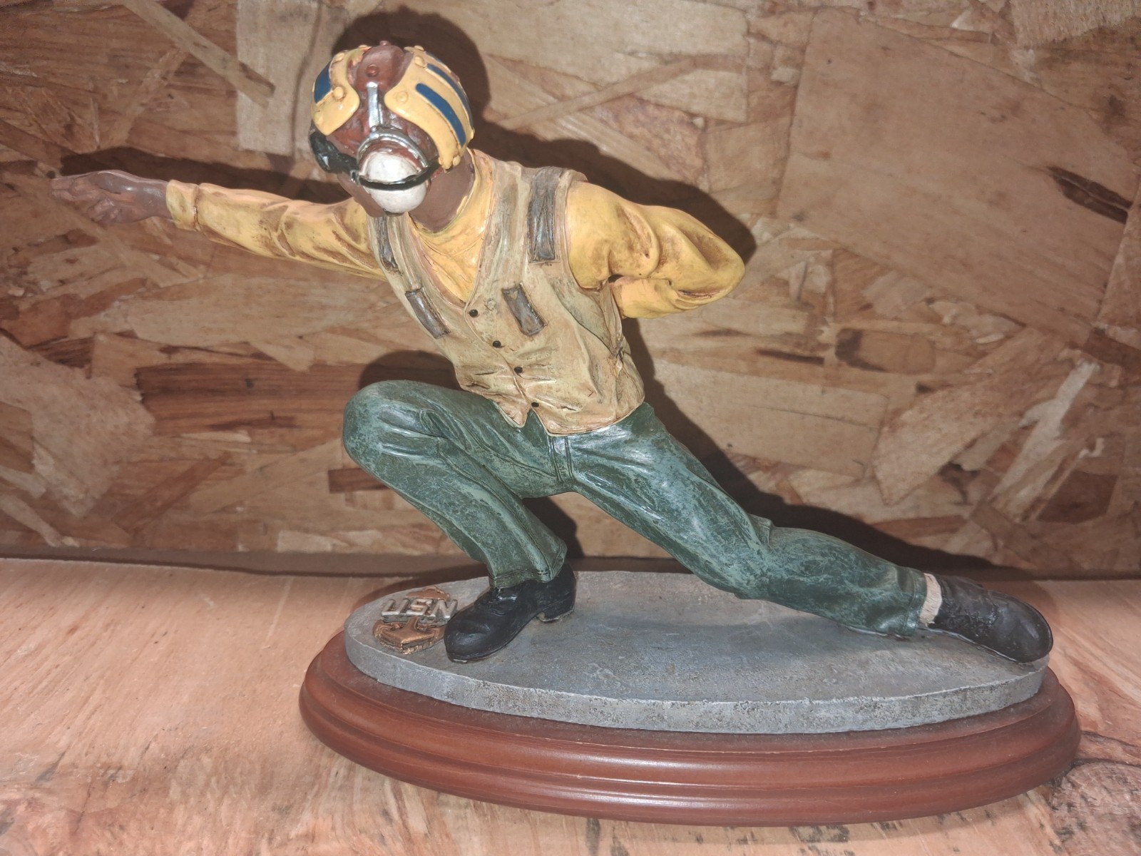 1998 Vanmark American Hero\'s \'Shooter\' Sculpture #1 / 337