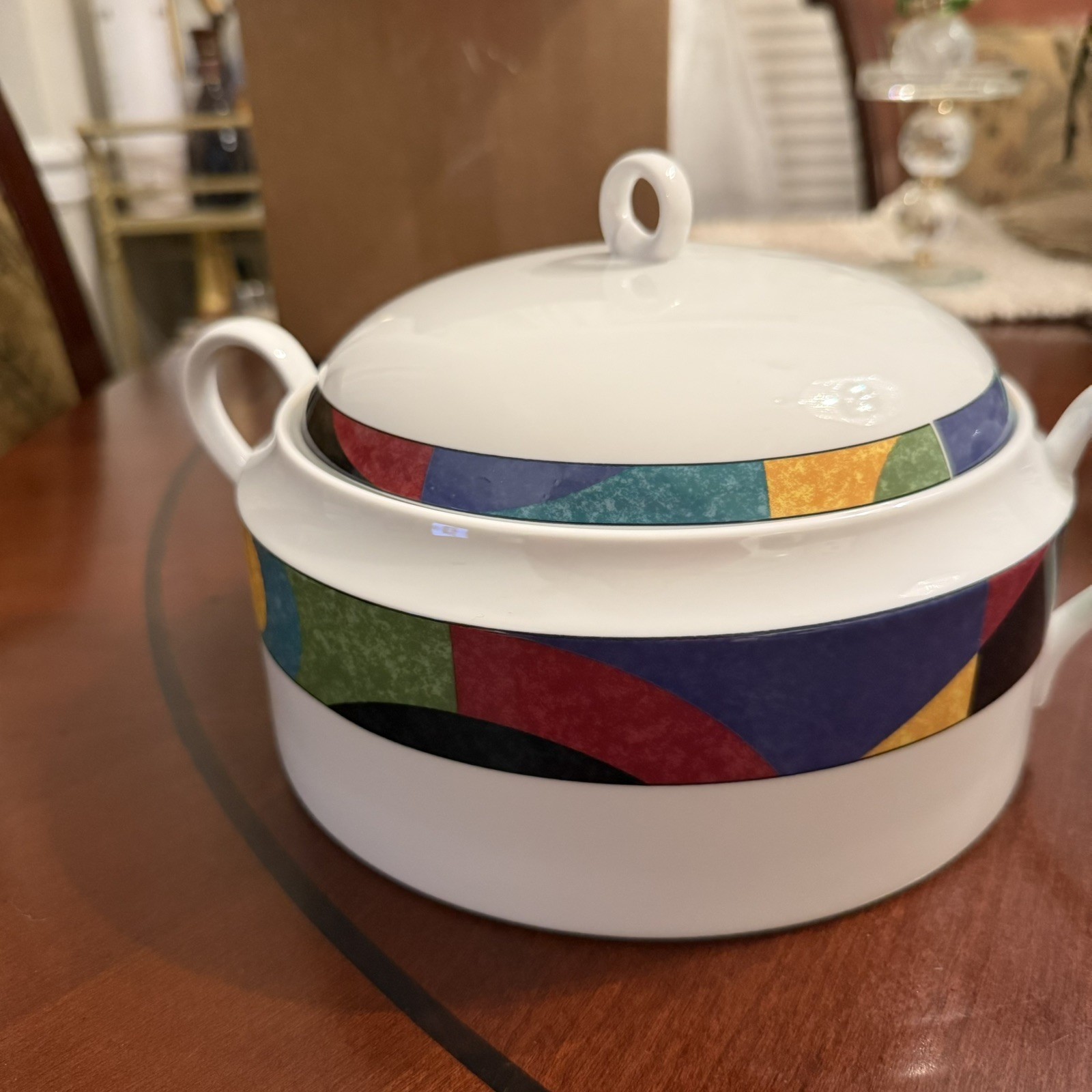 NWT Mikasa Currents 2.5 Quart Round Covered Casserole with Lid