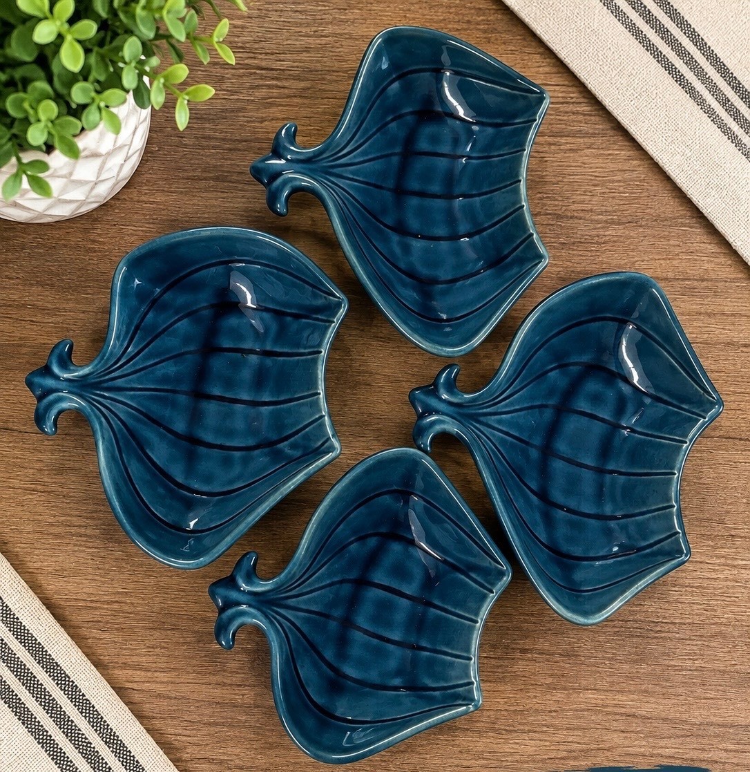 Set of 4 Blue Ceramic Leaf-Shaped Decorative Plates Set of 4 Blue Ceramic Leaf-Shaped Decorative Plates