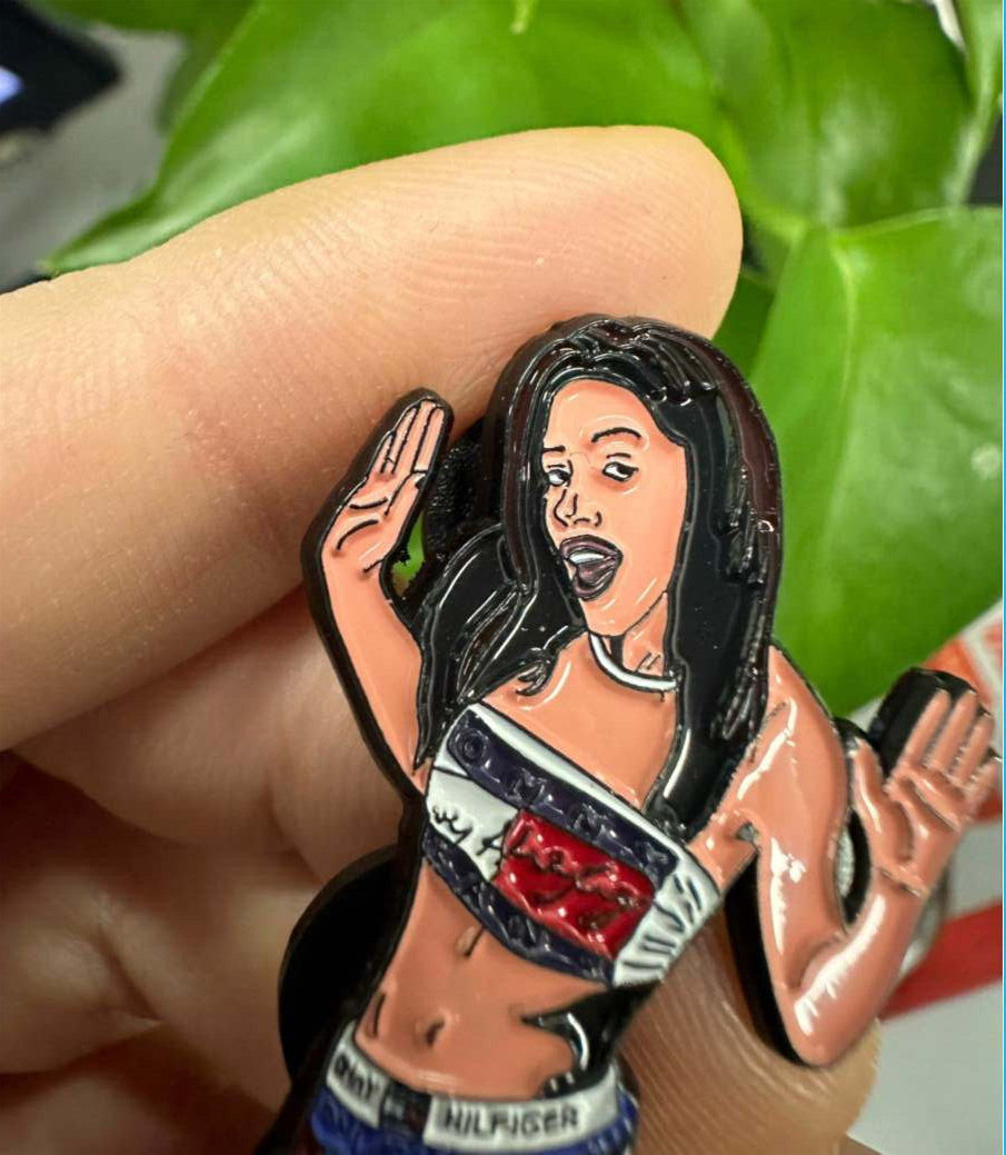 Aaliyah enamel Pin Lapel - Romeo Must die - 90s 2000's rnb - back & forth tommy