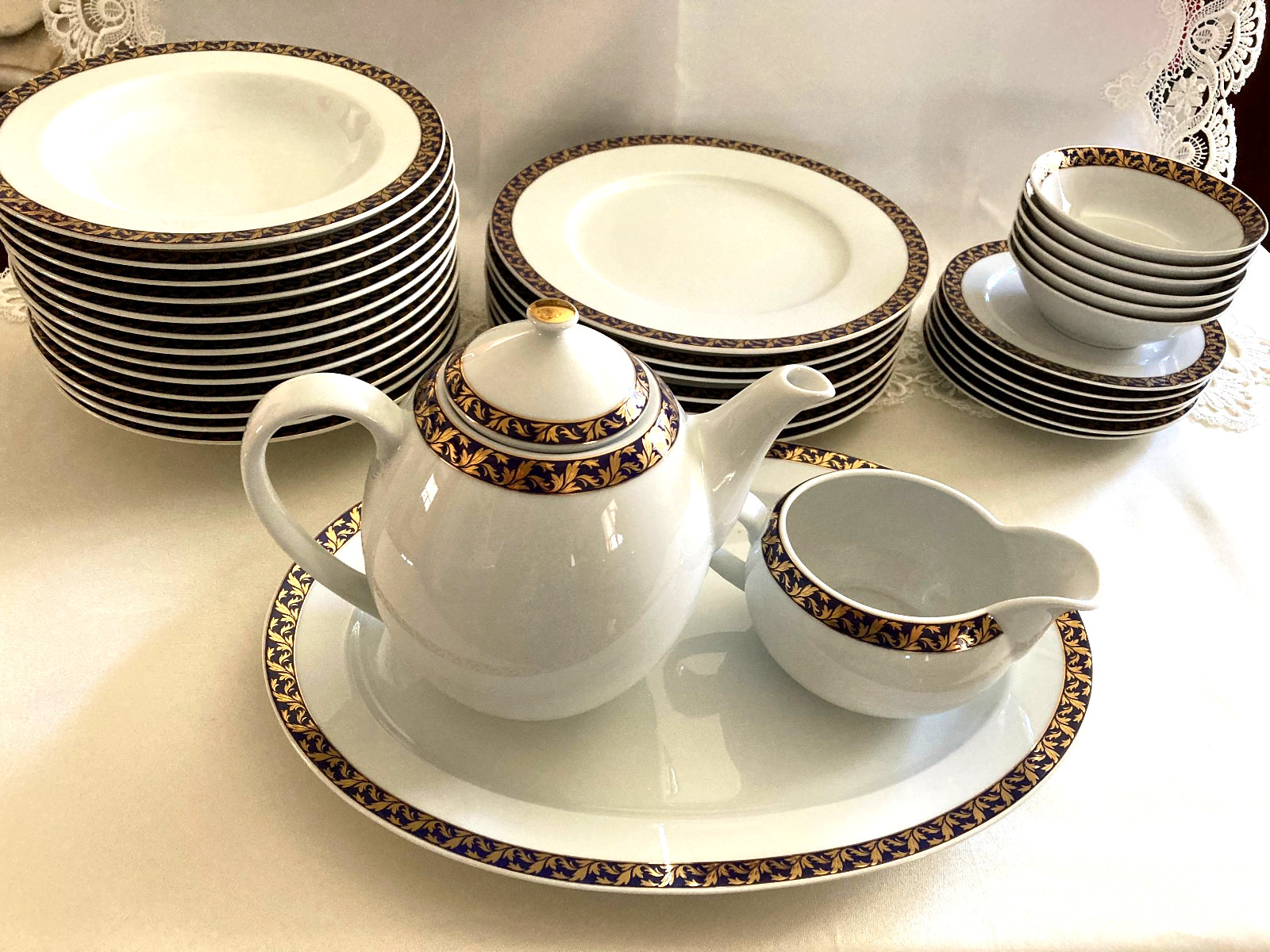 Formalities by Boum SANDRA 35 Pcs Fine Bohemian Porcelain Dinnerware Gold Navy