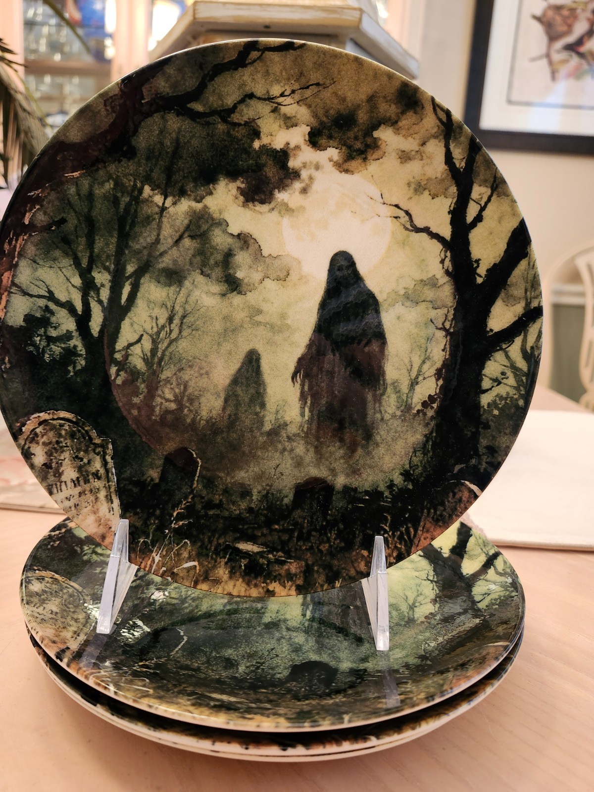 ZRIKE HALLOWEEN SET OF 4 SIDE PLATES SPOOKY HAUNTED GRAVEYARD NEW DESIGN SCARY ZRIKE HALLOWEEN SET OF 4 SIDE PLATES SPOOKY HAUNTED GRAVEYARD NEW DESIGN SCARY