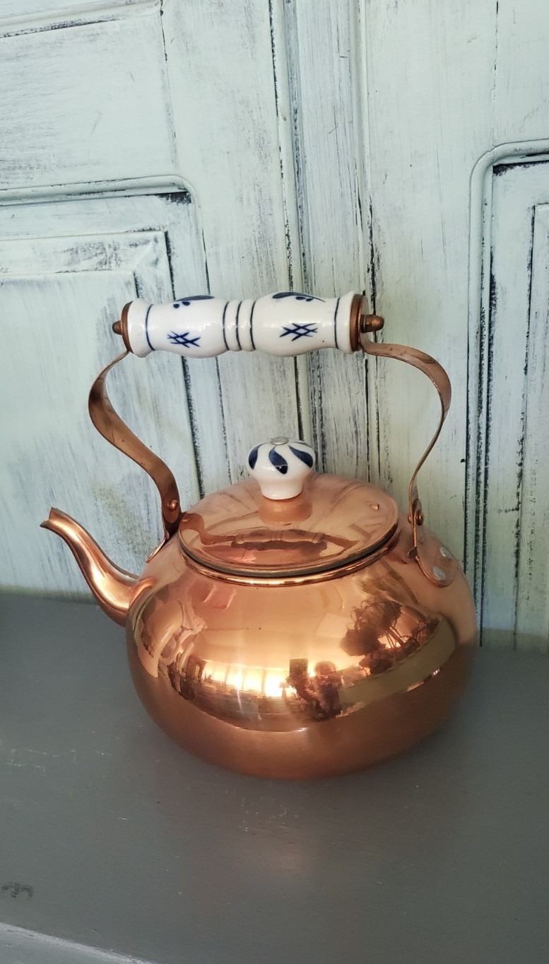 VTG Midcentury  TAYEE Copper Cattle w/Ceramic Handles never used Taiwan w/papers