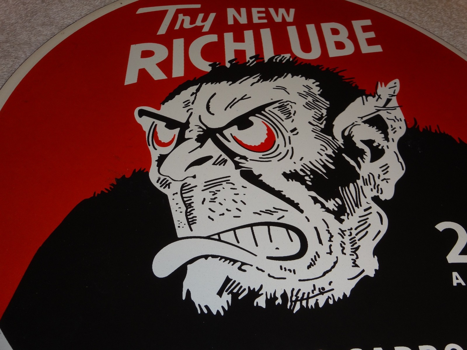 VINTAGE RICHLUBE MONKEY 25 c QUART APE 11 3/4\