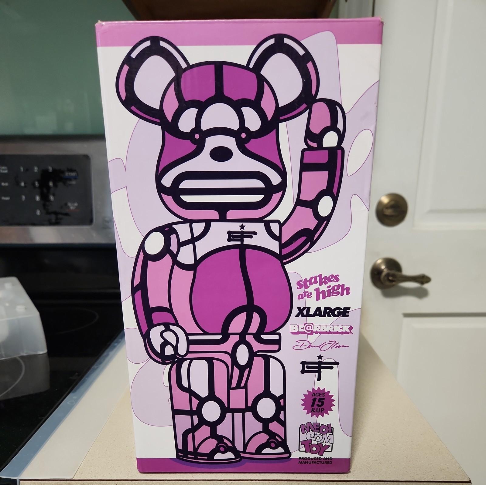 Bearbrick XLARGE Pink/Purple Art Figurine Boxed 400%