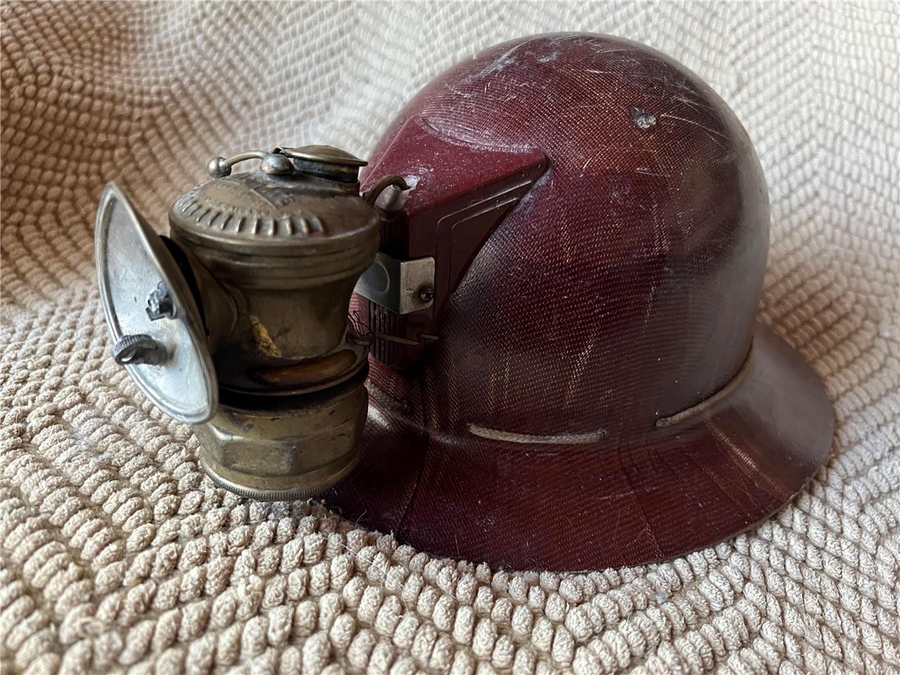 MSA  Fiberglass Miners Helmet & Auto-Lite Carbide Lantern Antique Old Mining