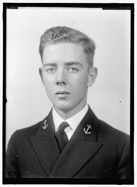 Photo:John Enoch Pond 1933 Midshipman Navy Portrait Uniform