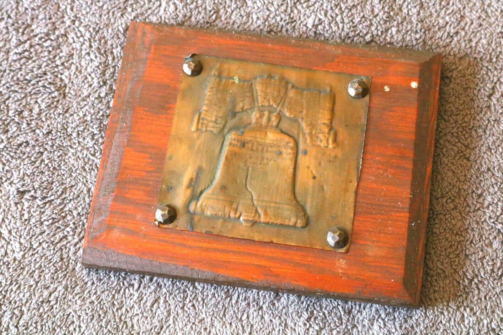 Vintage Artisan Hand Hammered Copper 1972 Wall Plaque LIBERTY BELL Old Estate YU