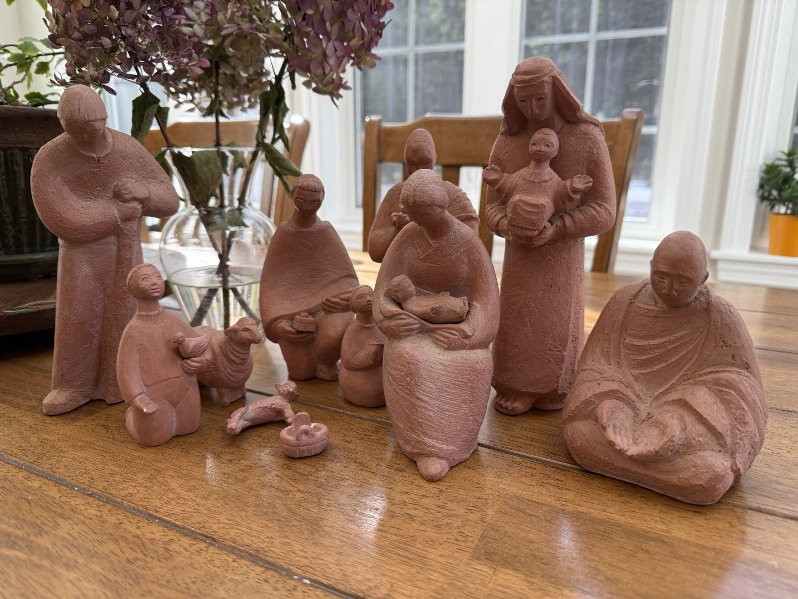 16 Piece Pottery Nativity Set Trina Paulus Abbey Press Vintage Rare Grail 1972