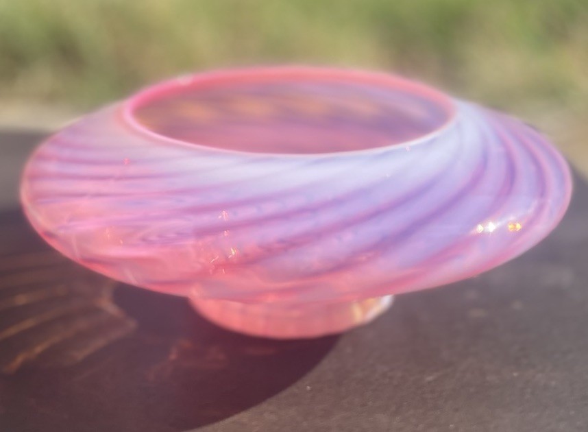 VTG Fenton Cranberry Opalescent Spiral Optic Swirl Glass Bowl