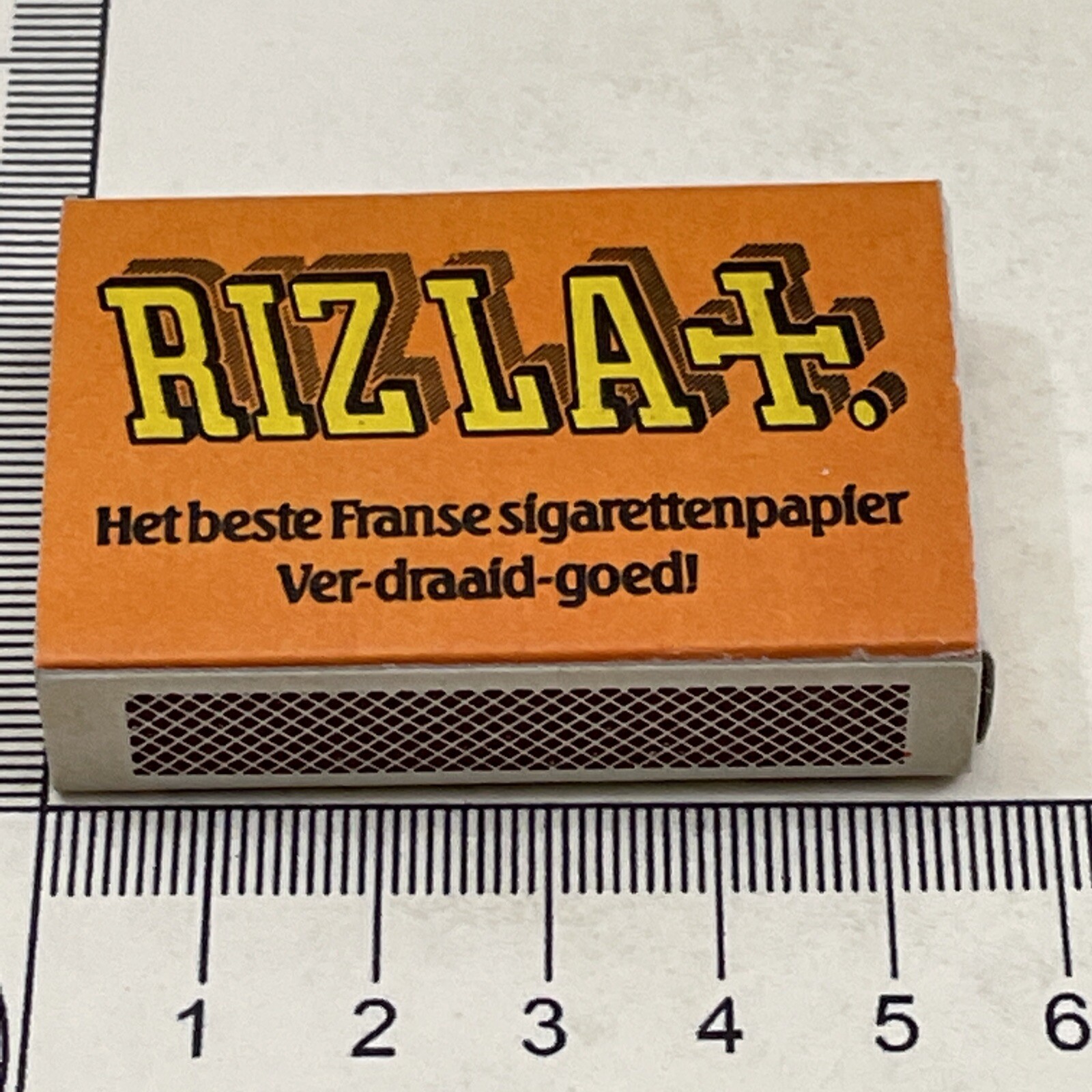 Vintage Matckbox Cover  RIZLA  Hetbesta Granse sigarettenpapier  gmg  Unstruck