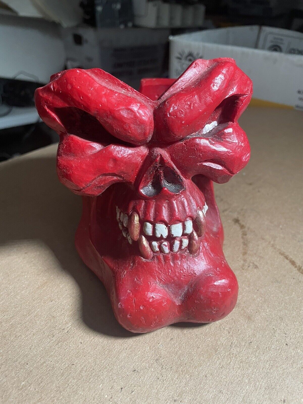Nose Desserts GLOW Red Skull Ash Tray Decorative