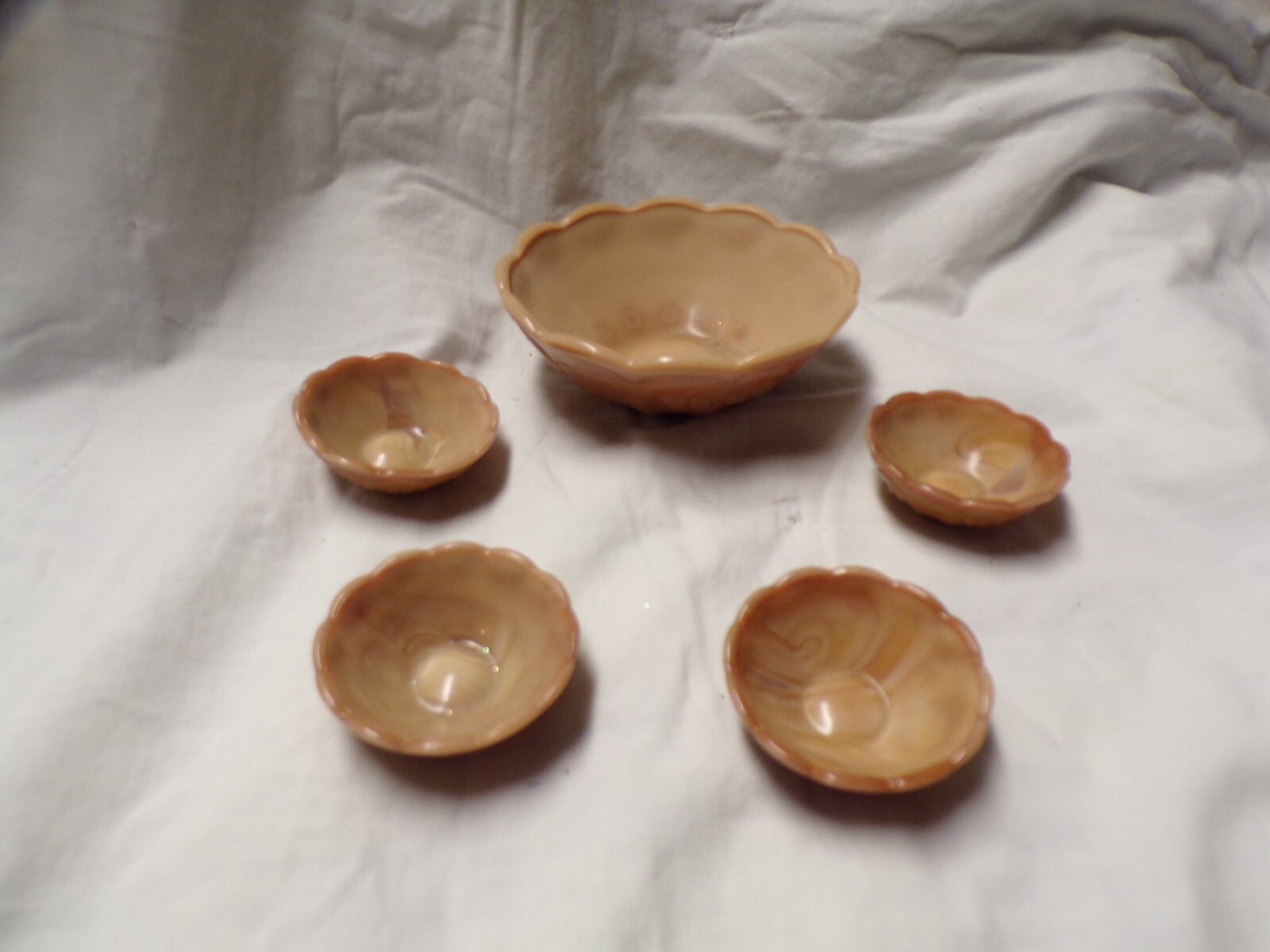 Slag Glass Chocolate Mini Salad Bowl w/ 4 Matching Salad Bowls Embossed Cherries