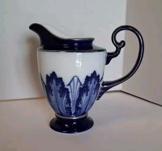 Vintage 98 Bombay Porcelain Cobalt Blue&white Creamer 5.5\