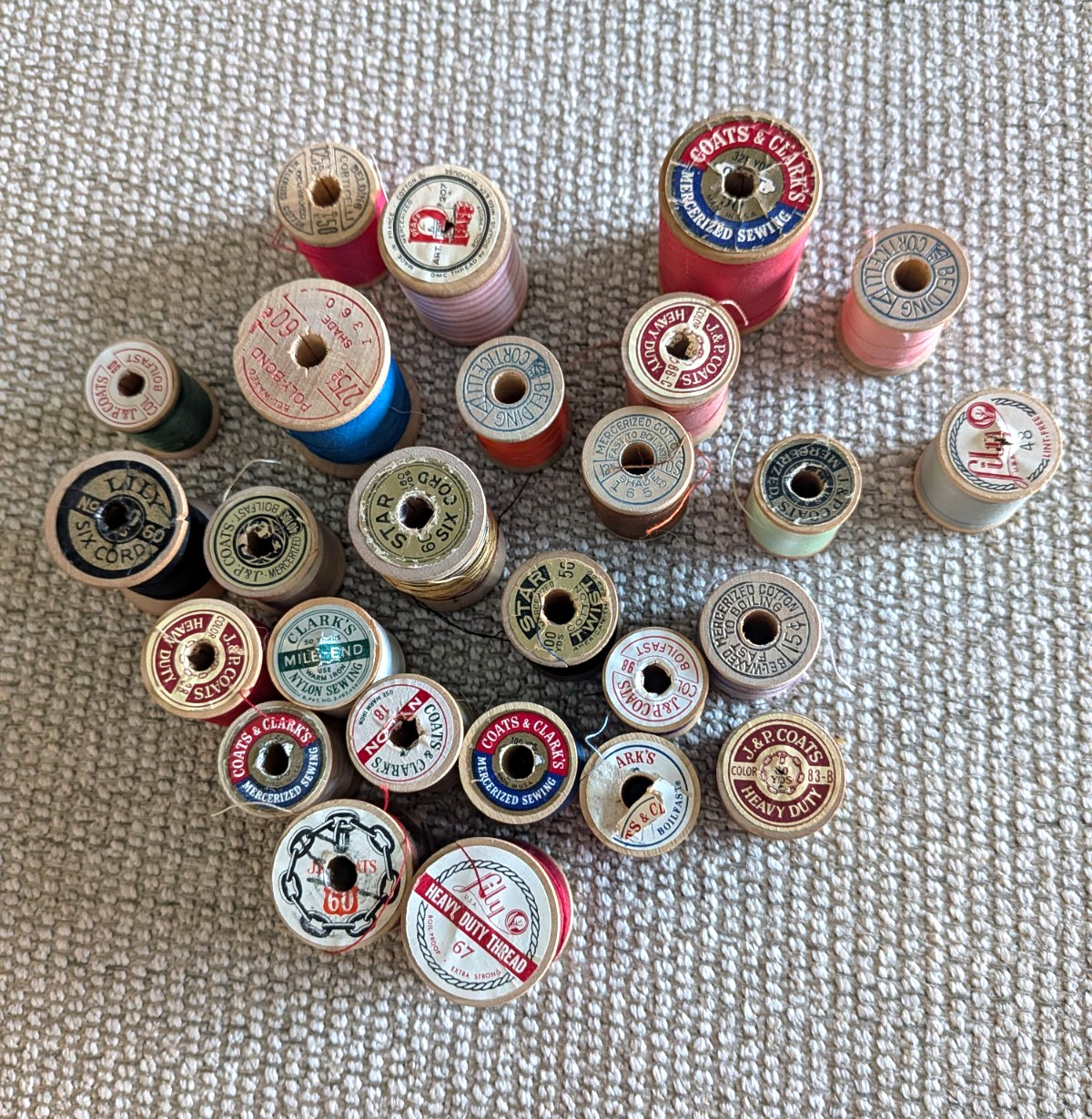 Coats & Clark\'s Vintage Cotton Thread Wooden Spools Multicolor Lot of 26