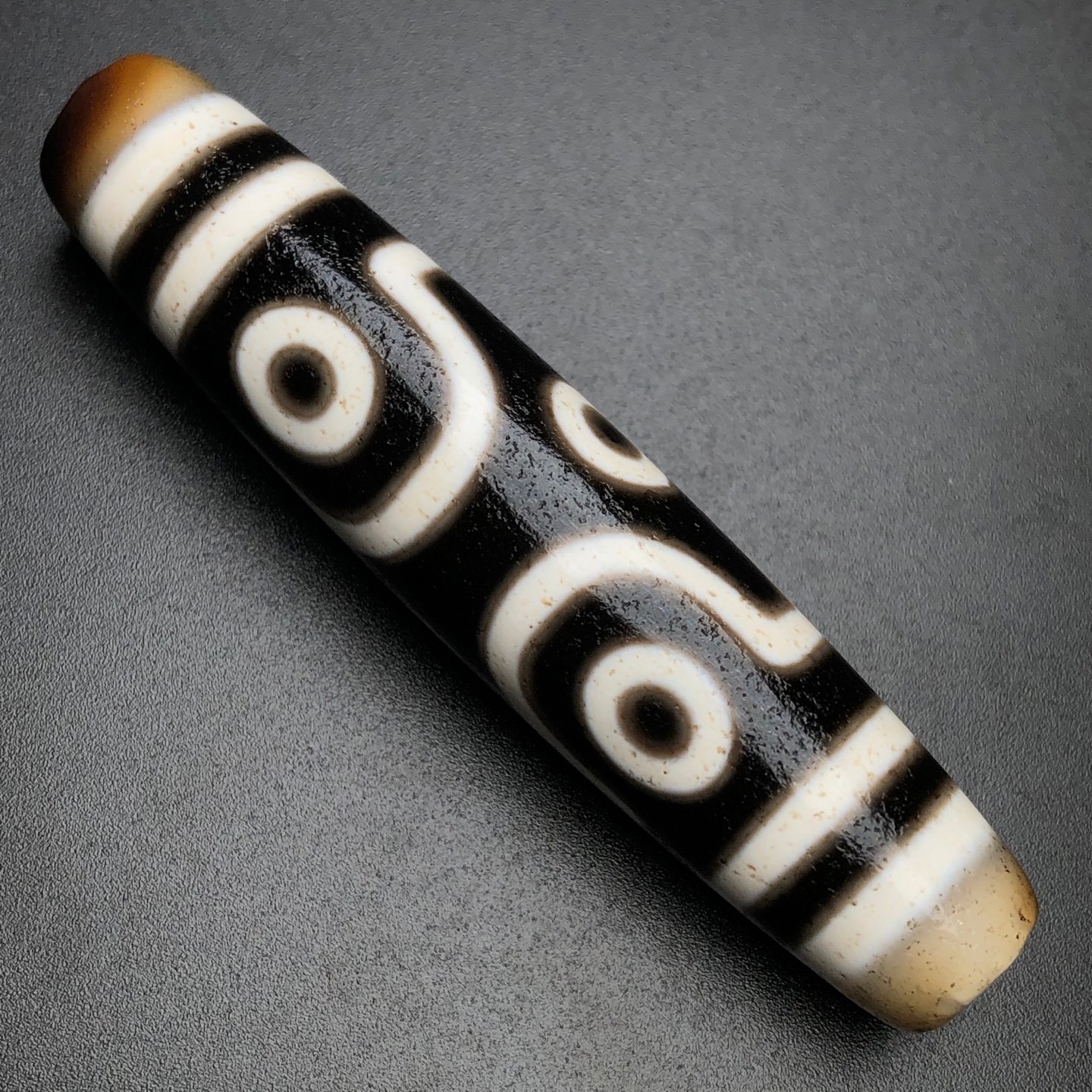 Rare Tibetan Buddhism Agate 6 Eyes Totem Dzi Bead Amulet Necklace Pendant G845