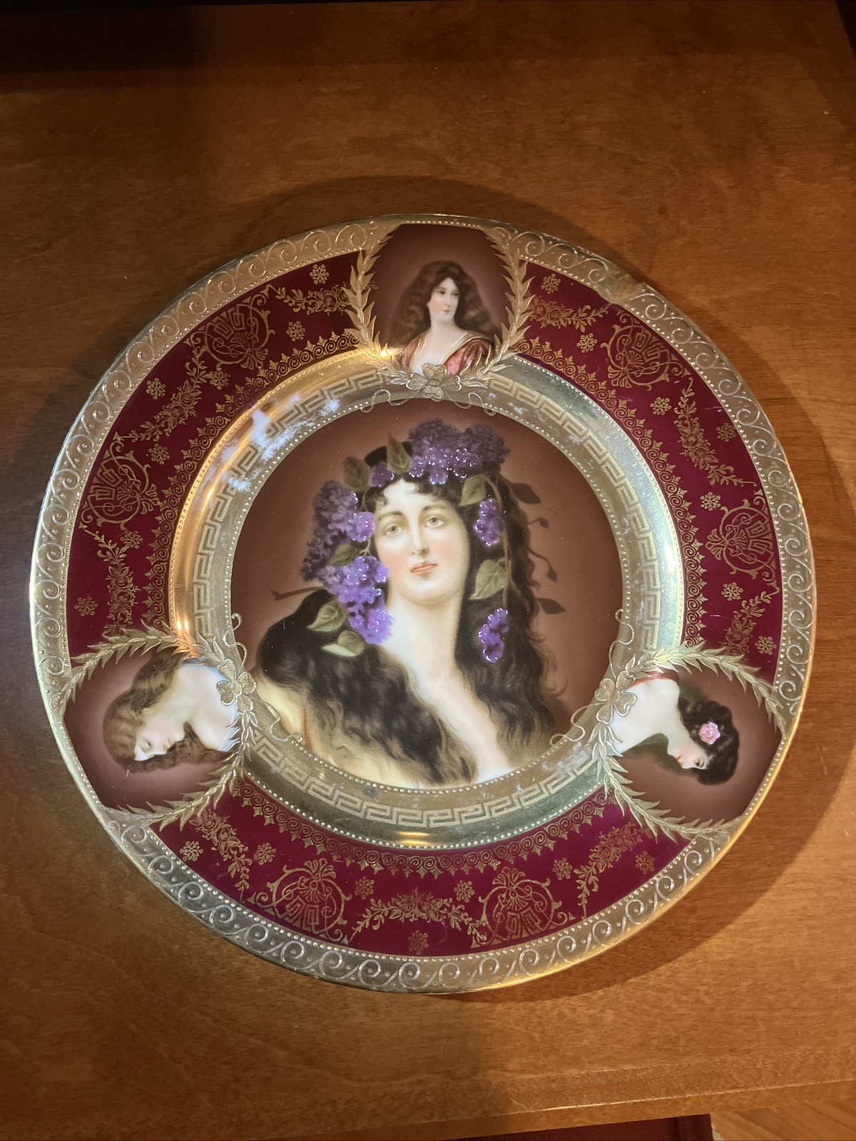 Atq Royal Vienna Ornate Gilt Gold Multi Portrait Plate Porcelain Scalloped Edge