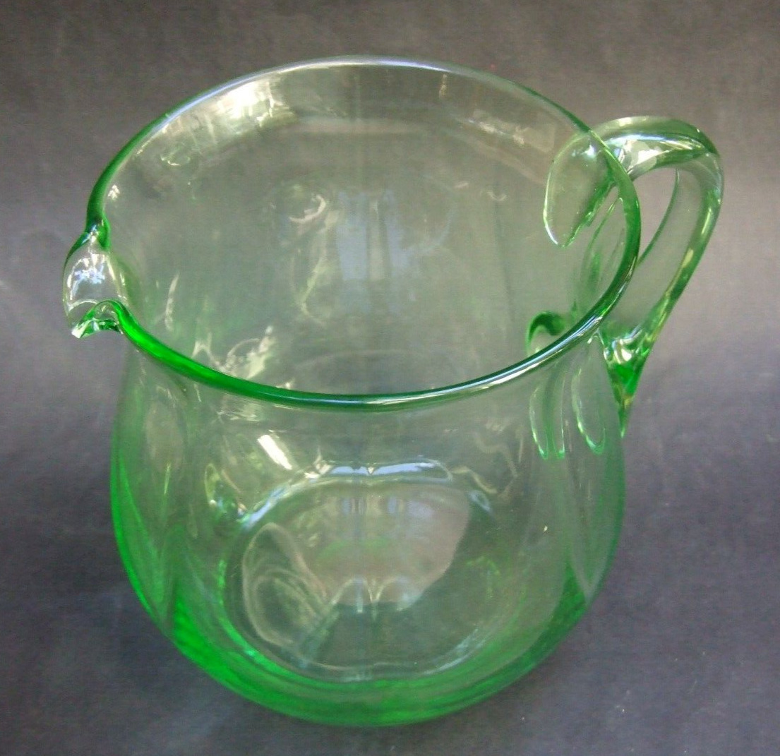 ART DECO GREEN DEPRESSION GLASS VINTAGE LARGE JUG PITCHER C1930 COLLECTABLES