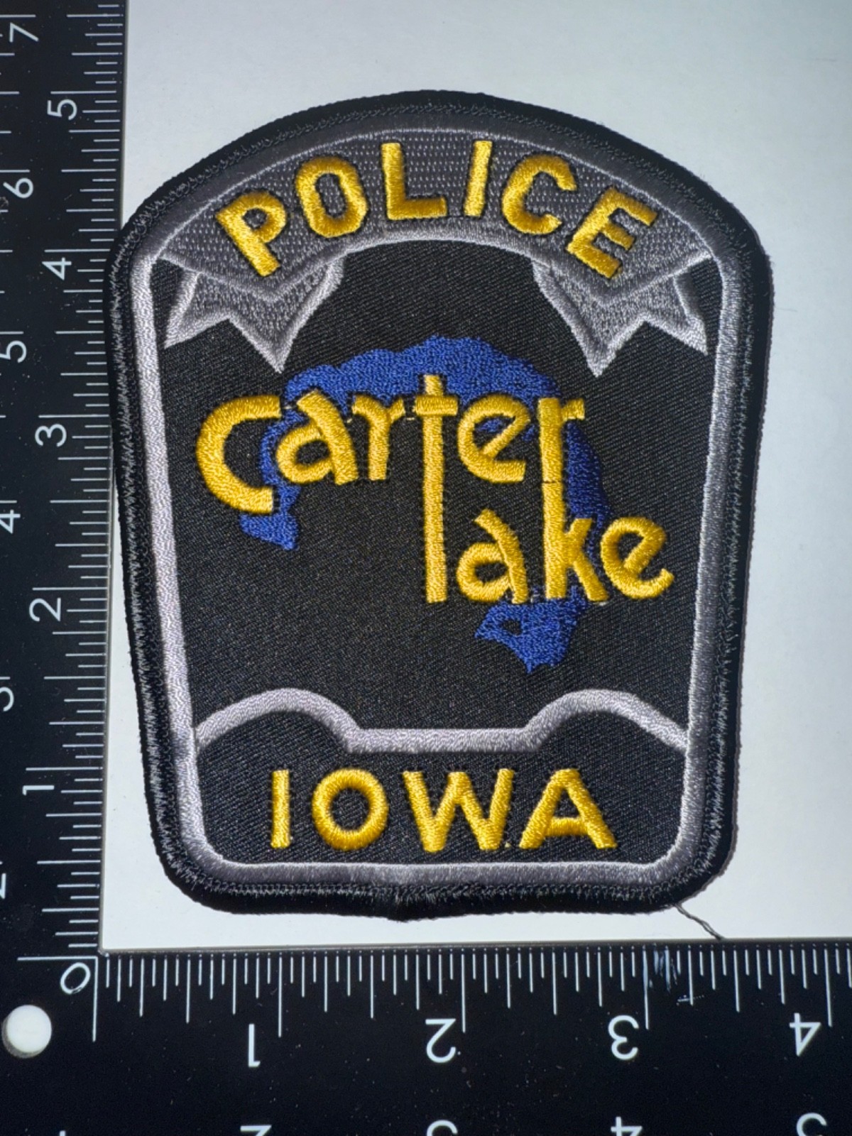 Carter Lake Iowa IA Police Shoulder Patch Obsolete Collectible Embroidered