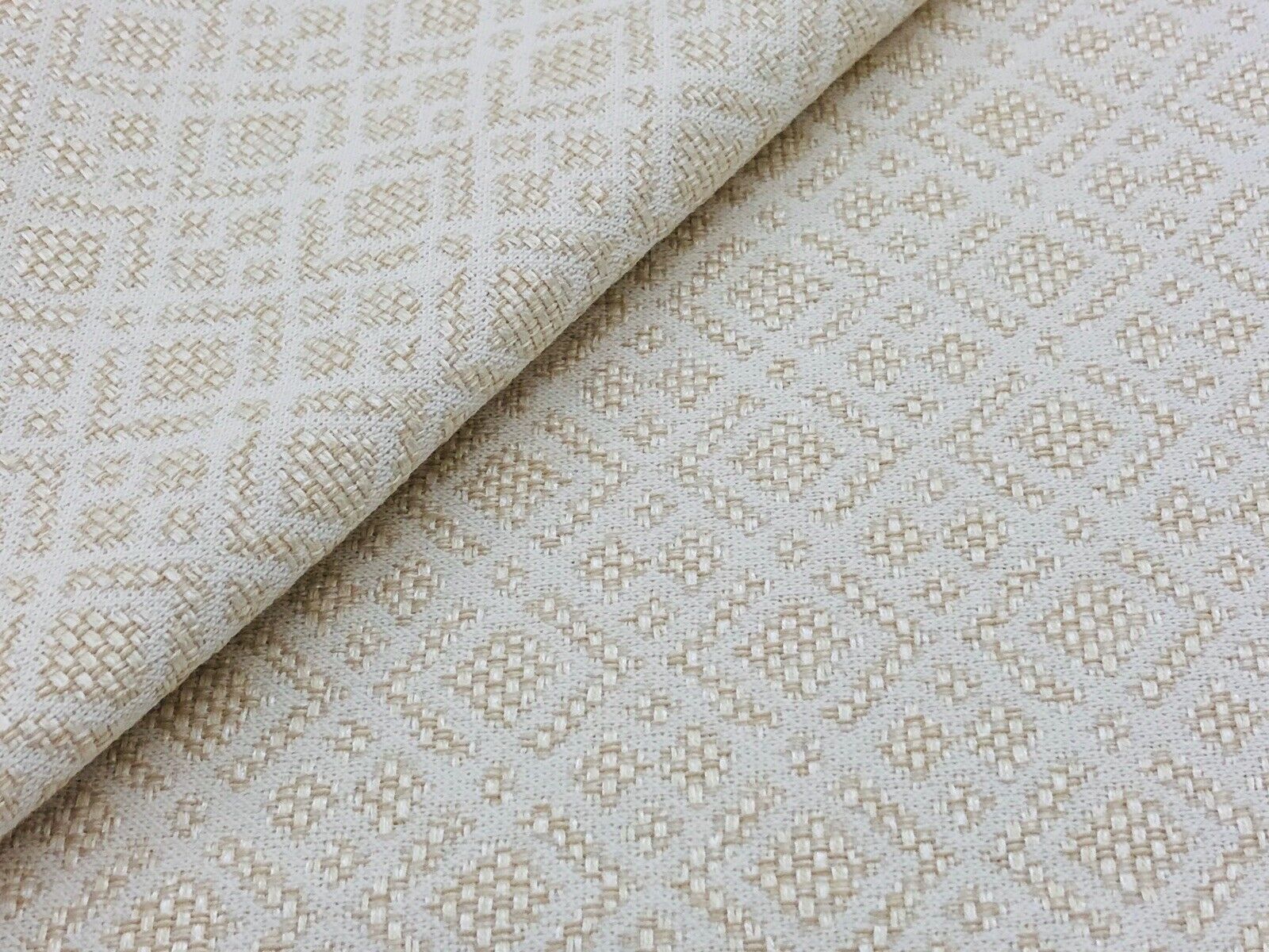 Hodsoll McKenzie Diamond Weave Uphol Fabric- Sloane / Biscuit 4.50 yd 1021175991