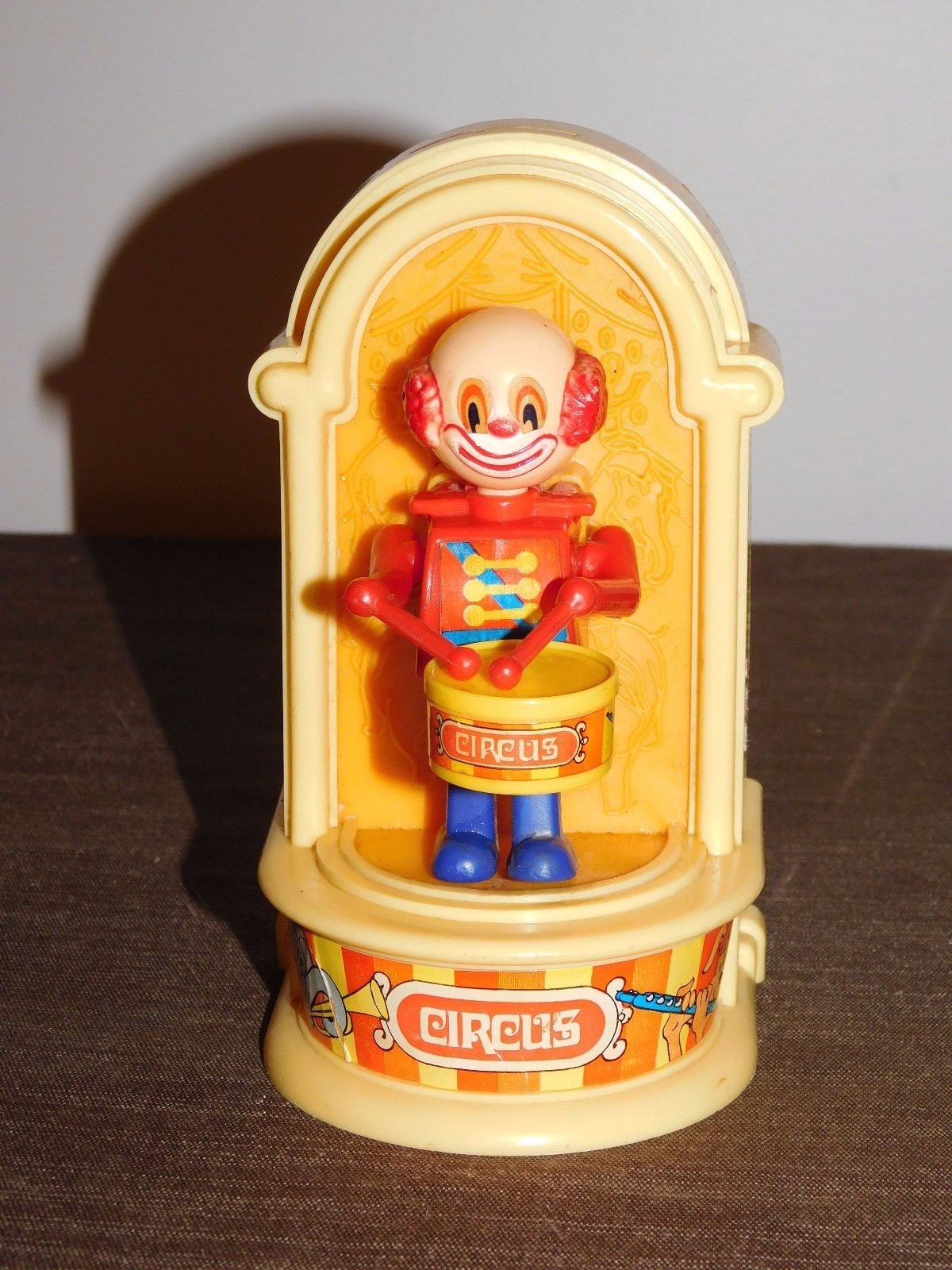 VINTAGE 6