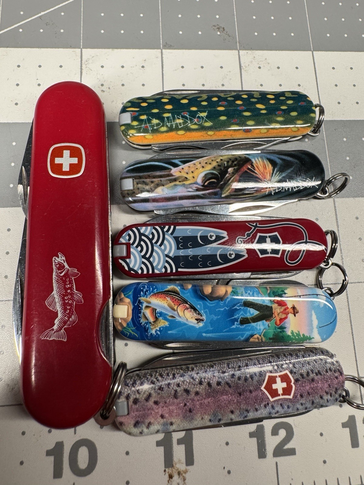 Trout Swiss Army Knife Lot , Rare , Great Shape ( Ad Maddox ) ( Trout Unlimited