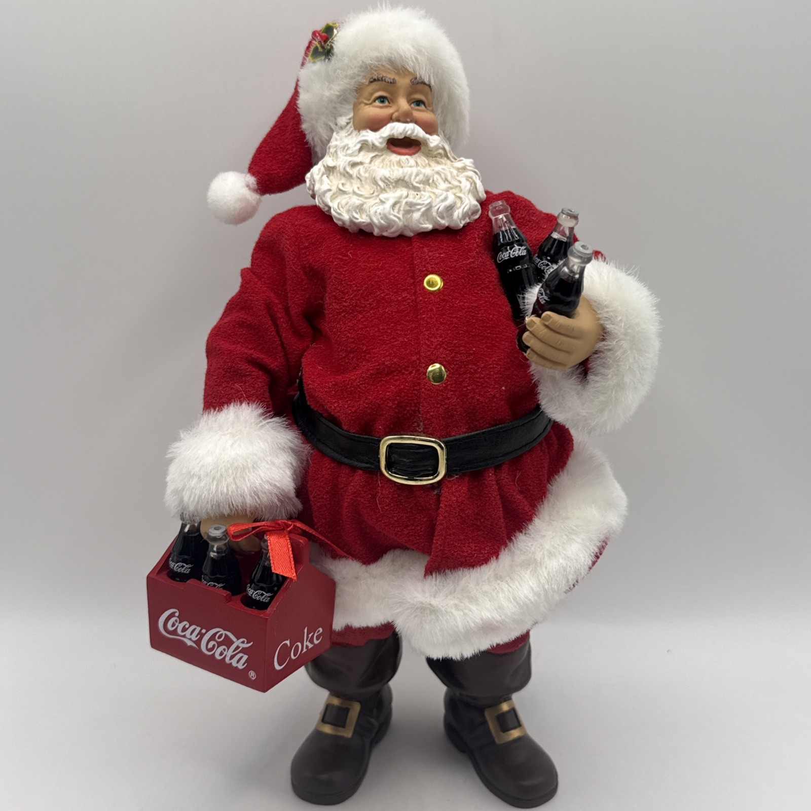 Coca Cola Santa Claus Christmas Figurine w/ Coke Bottles & 6 Pack Carrier 10”