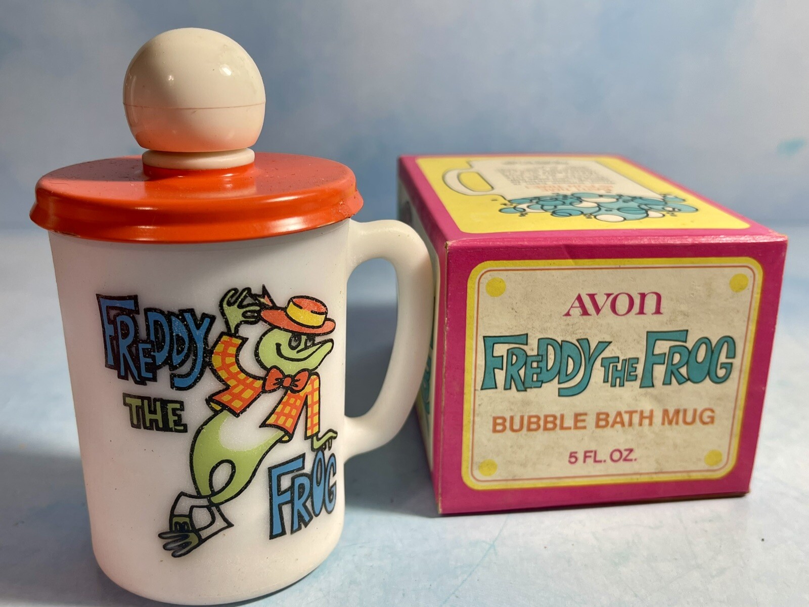 Avon Freddy The Frog Bubble Bath Mug Vintage New