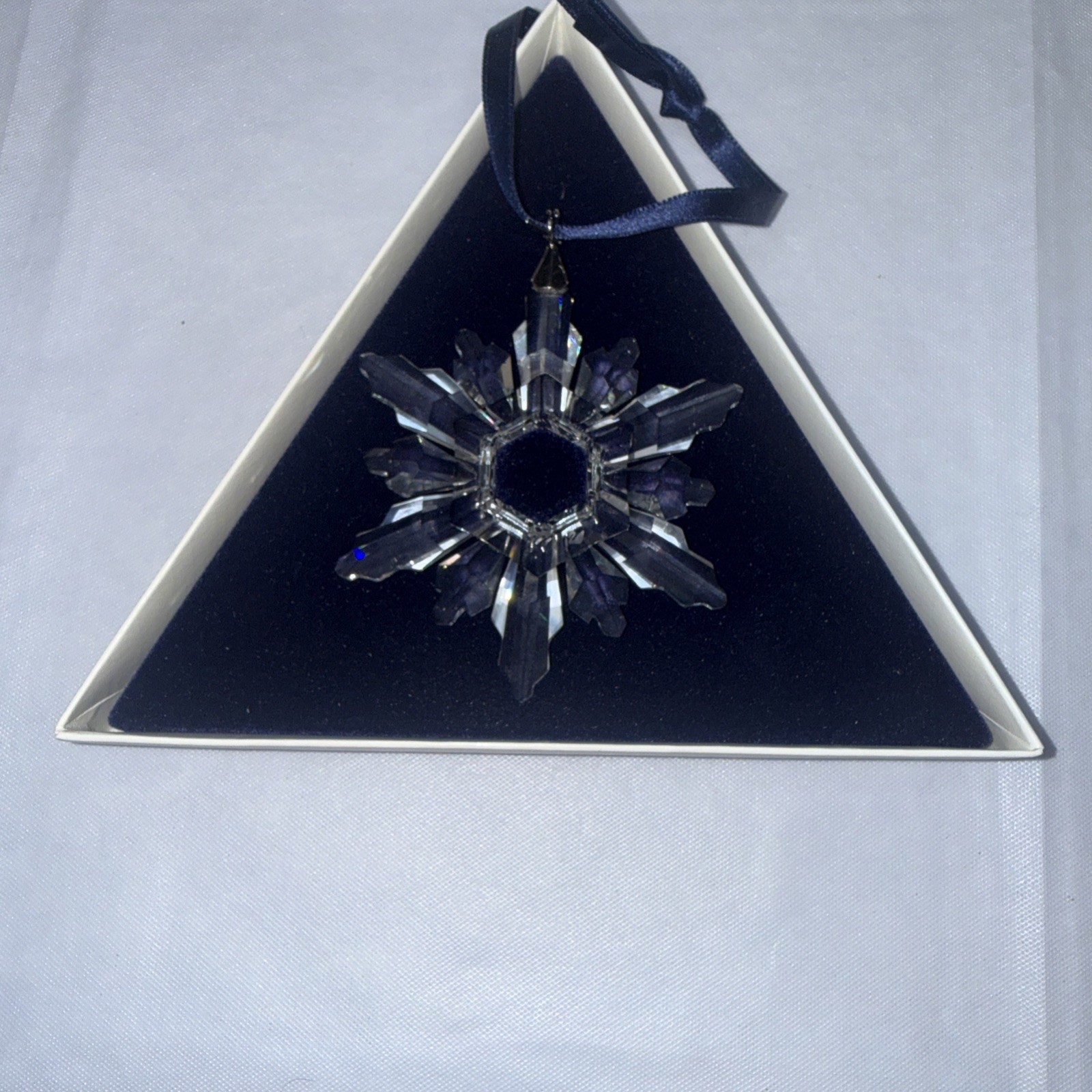 Swarovski Crystal '1998' Annual Snowflake/Star Ornament Swarovski Crystal '1998' Annual Snowflake/Star Ornament
