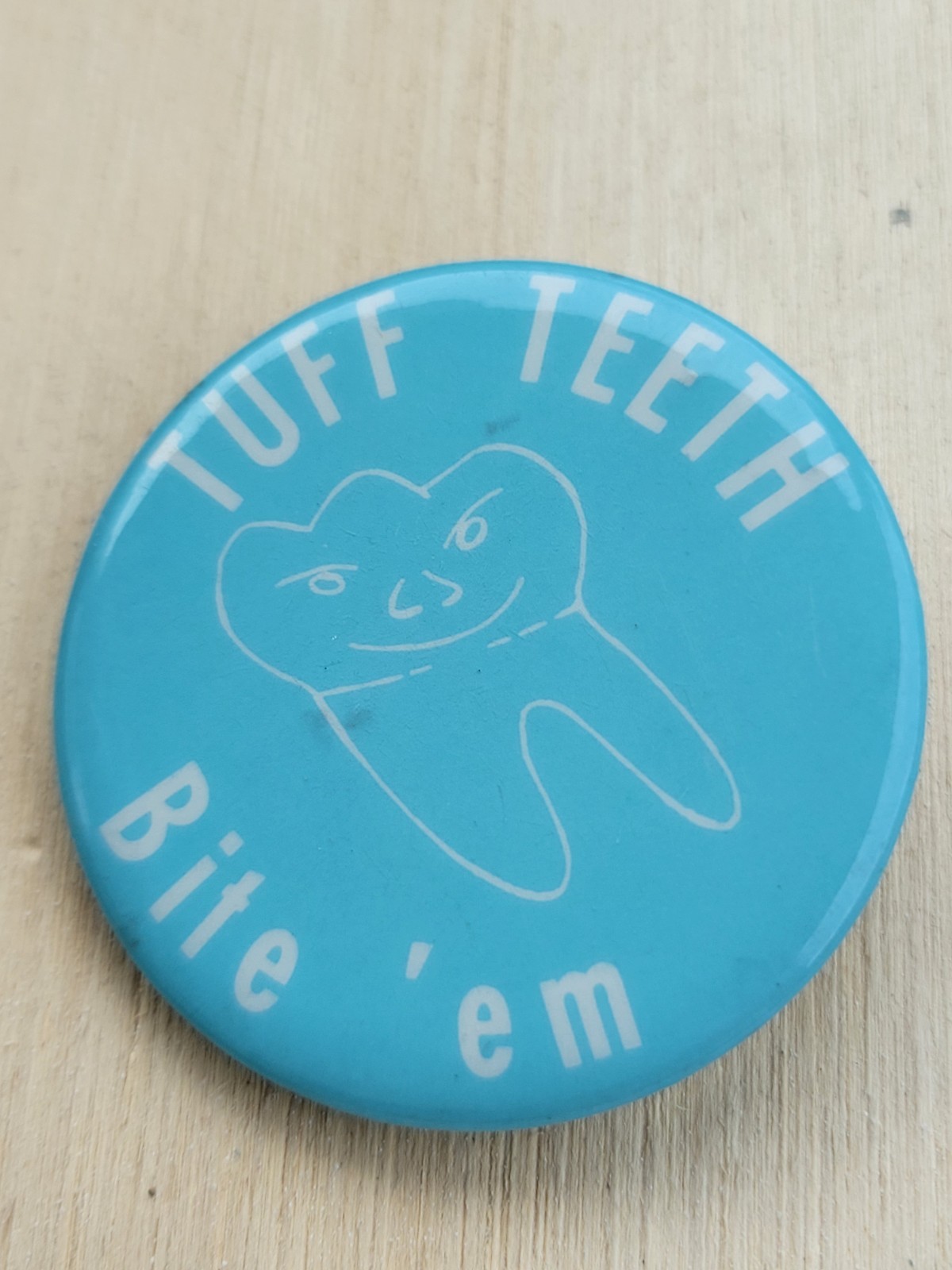 Vintage Colgate Tuffy Tooth Button Pin Tuff Teeth Bite \'em Blue White 1969