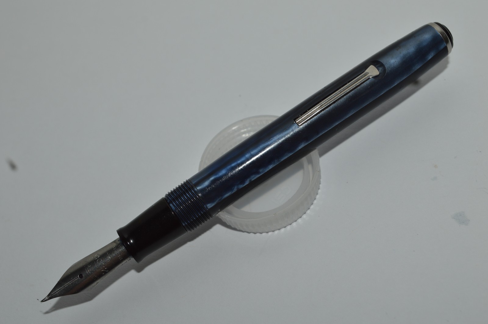 ESTERBROOK J Series Fountain Pen Nib 2556 Blue Color 1950's Sold As-Is